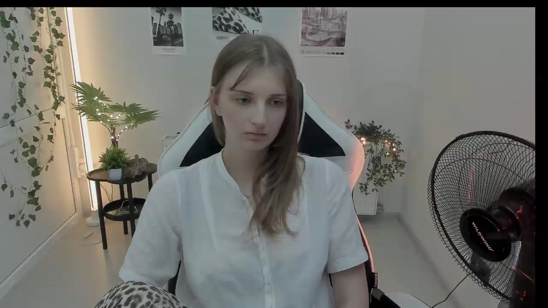 Gallery image thumbnail from Lissa_Stars's myfreecams stream on, 09/01/2026, 11:19 image 10 of 20