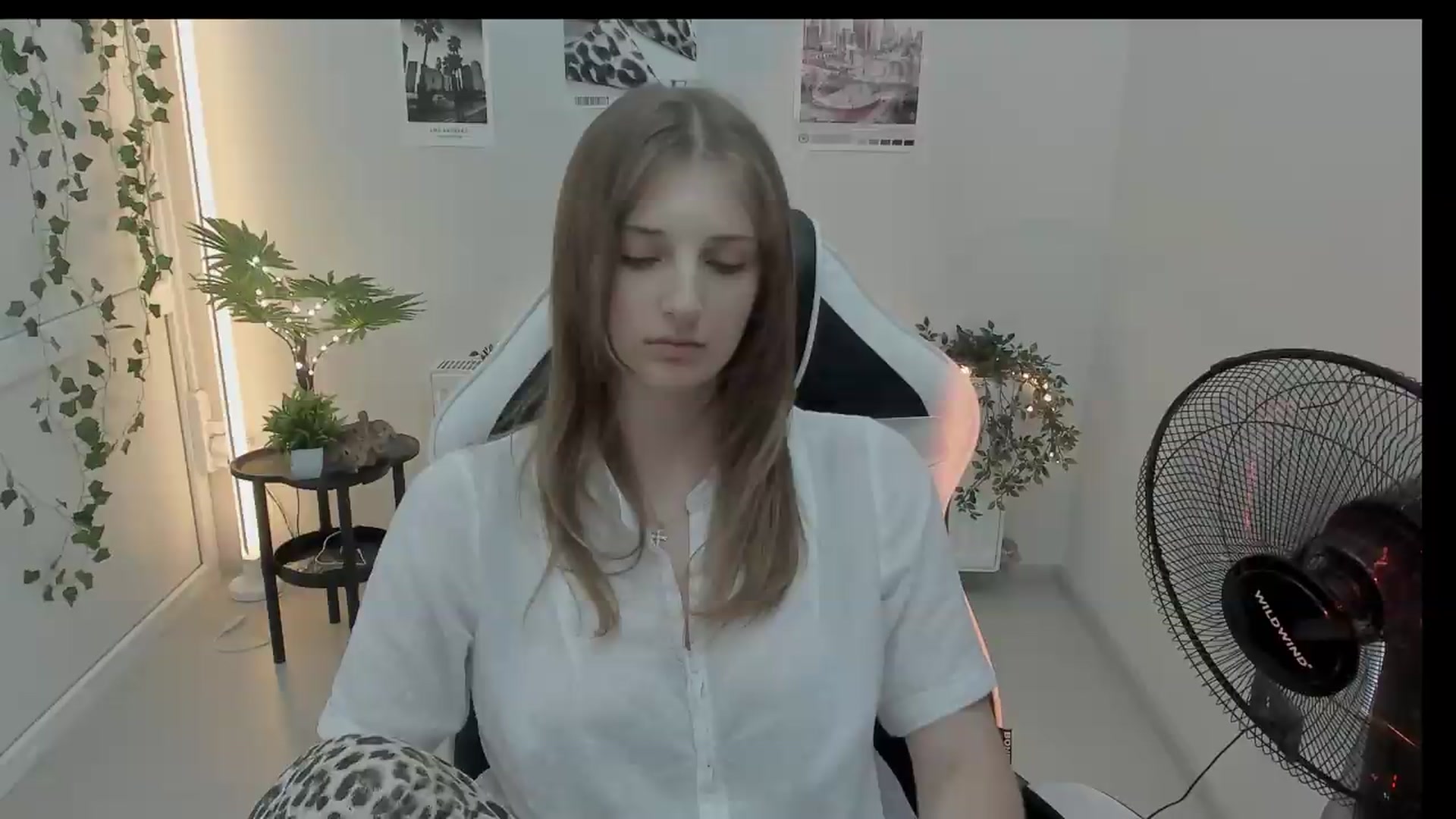 Gallery image thumbnail from Lissa_Stars's myfreecams stream on, 09/01/2026, 11:19 image 6 of 20