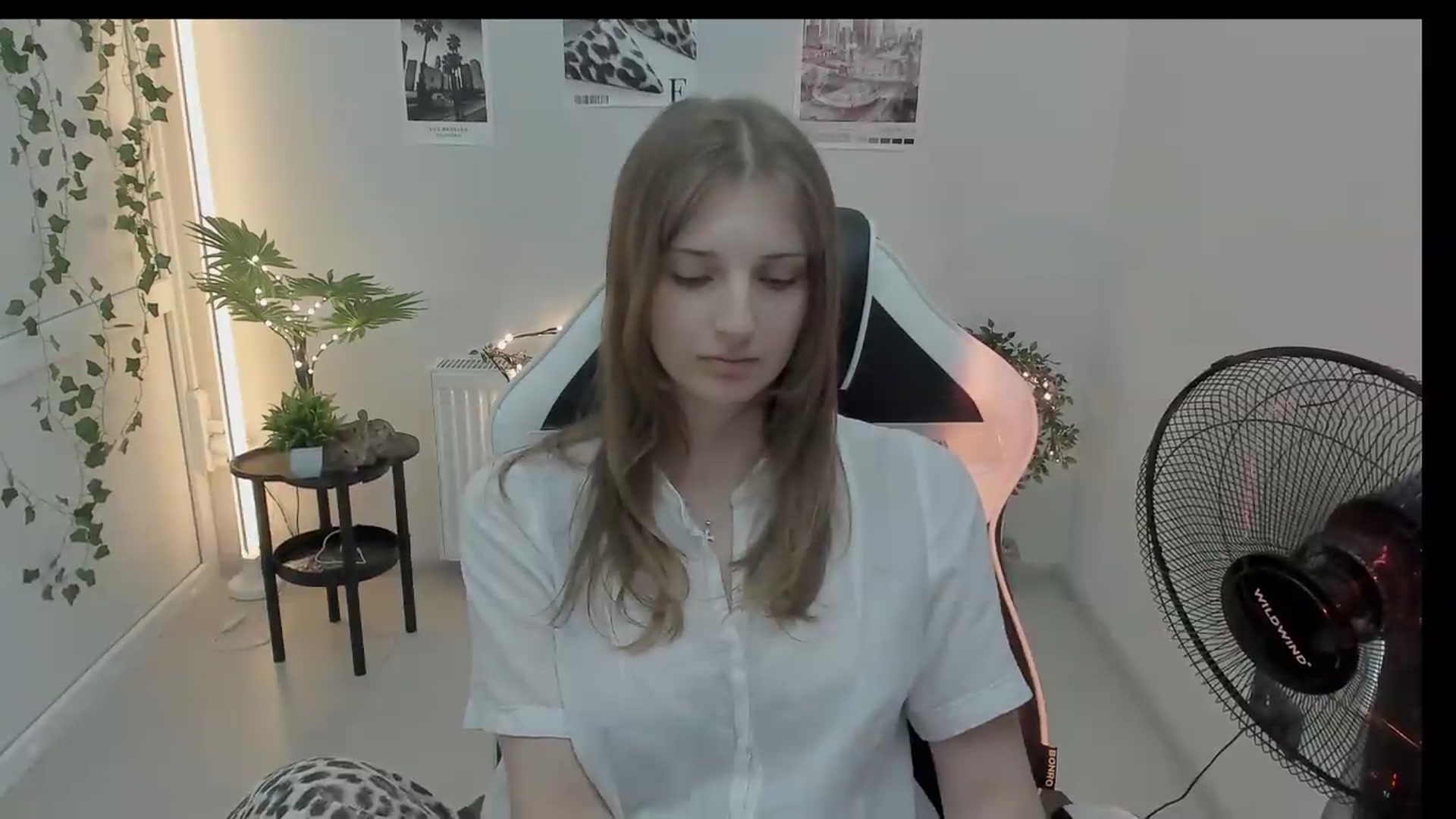 Gallery image thumbnail from Lissa_Stars's myfreecams stream on, 09/01/2026, 11:19 image 19 of 20