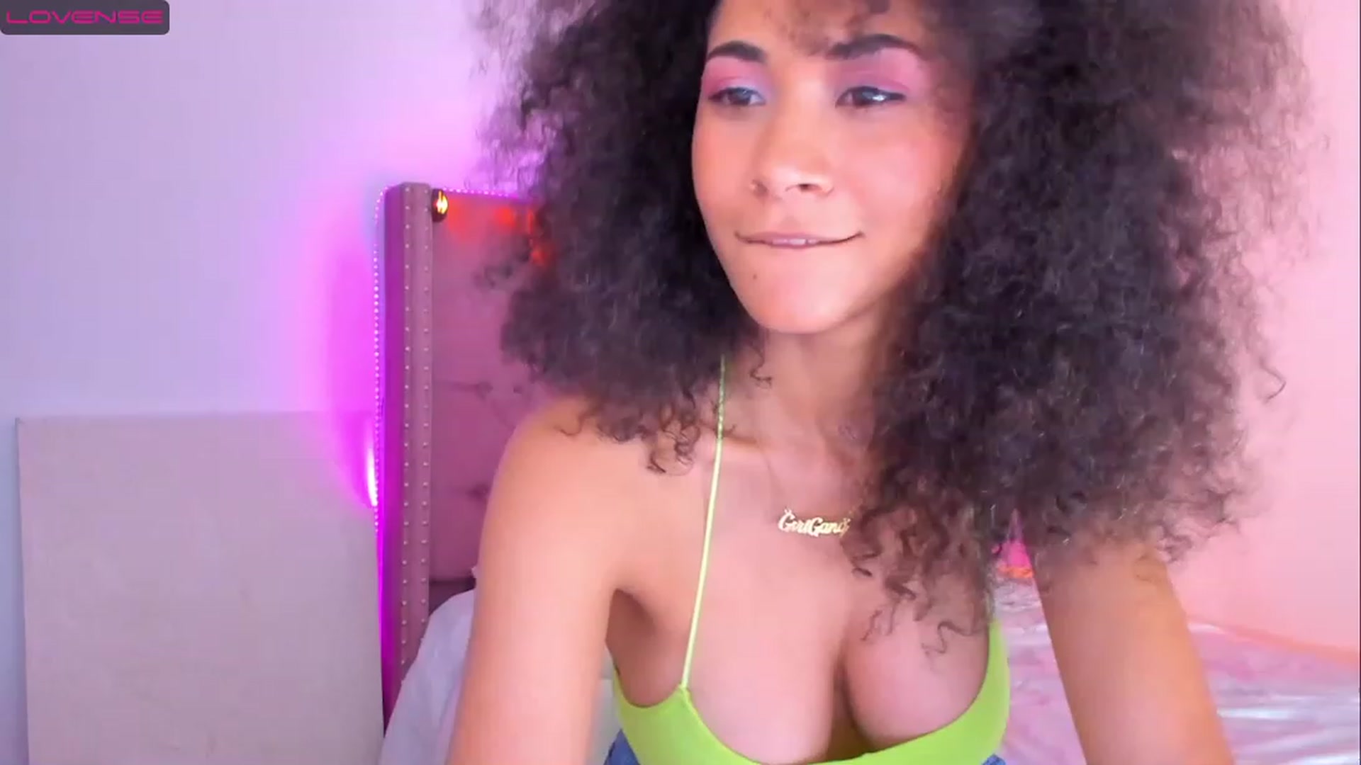 Gallery image thumbnail from Lissa_sexy22's myfreecams stream on, 11/21/2022, 05:38 image 3 of 20