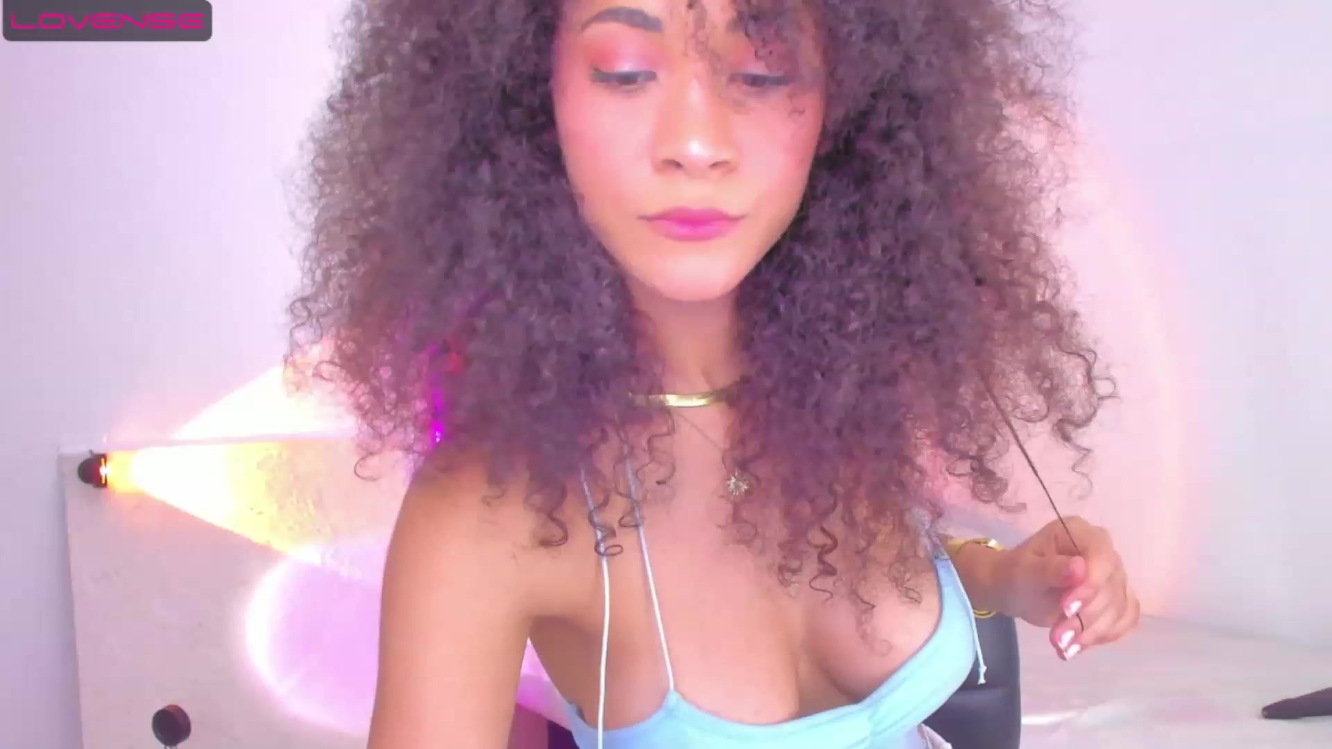 Gallery image thumbnail from Lissa_sexy22's myfreecams stream on, 05/04/2023, 04:41 image 17 of 20