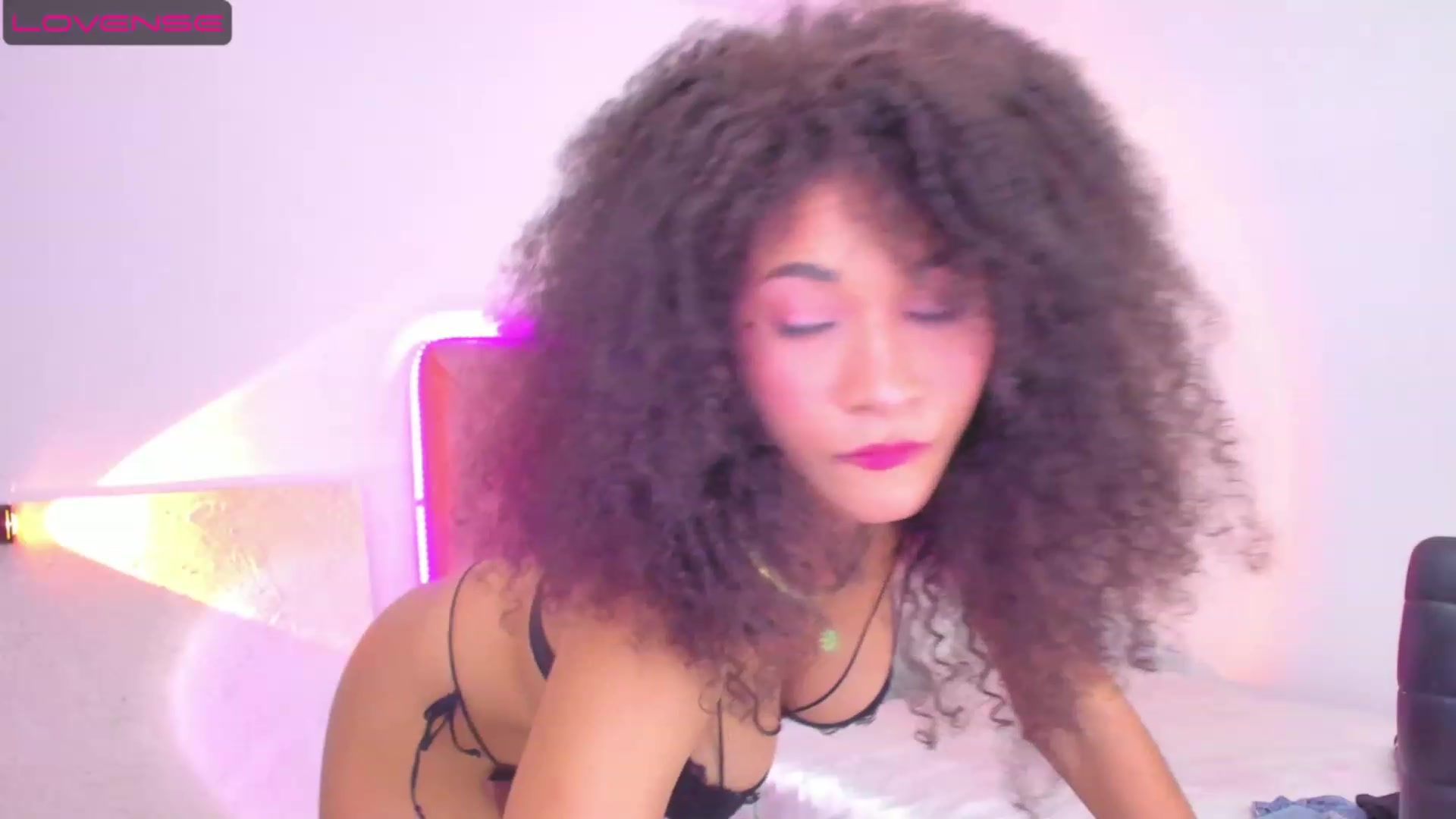 Gallery image thumbnail from Lissa_sexy22's myfreecams stream on, 05/05/2023, 04:53 image 14 of 20