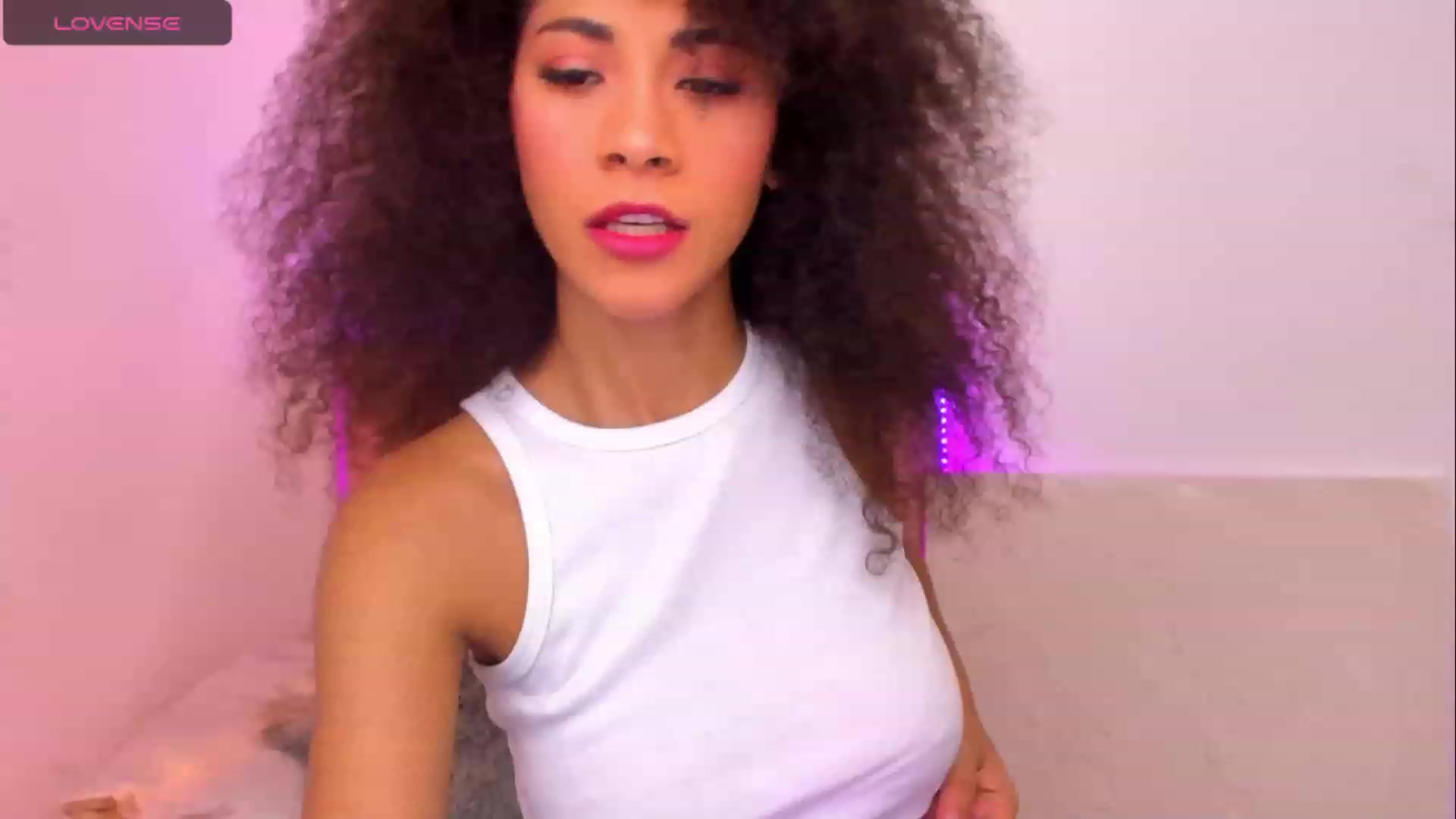 Gallery image thumbnail from Lissa_sexy22's myfreecams stream on, 09/13/2023, 04:55 image 1 of 20