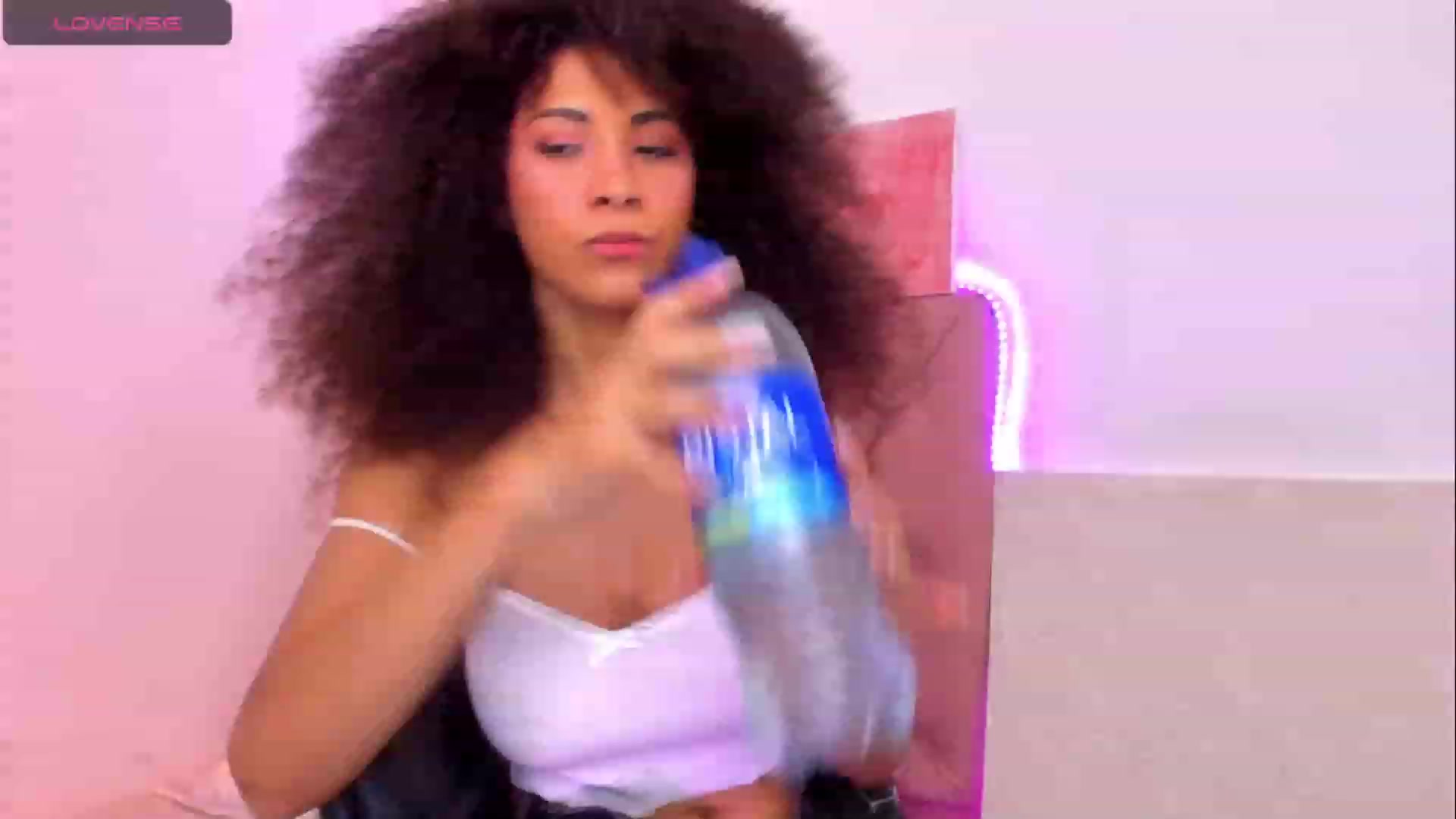 Gallery image thumbnail from Lissa_sexy22's myfreecams stream on, 09/17/2023, 04:19 image 19 of 20