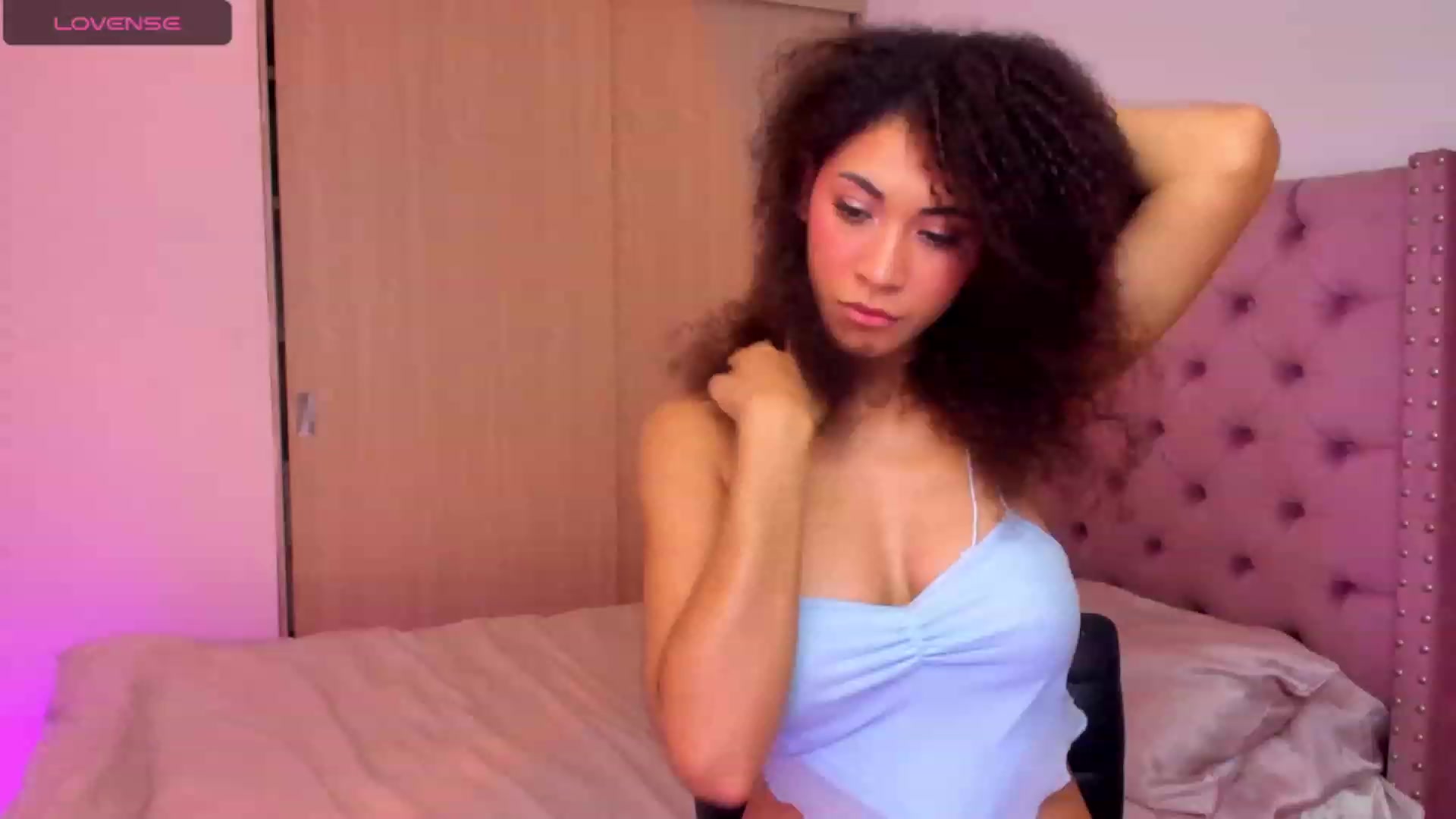 Gallery image thumbnail from Lissa_sexy22's myfreecams stream on, 09/30/2023, 05:13 image 16 of 20
