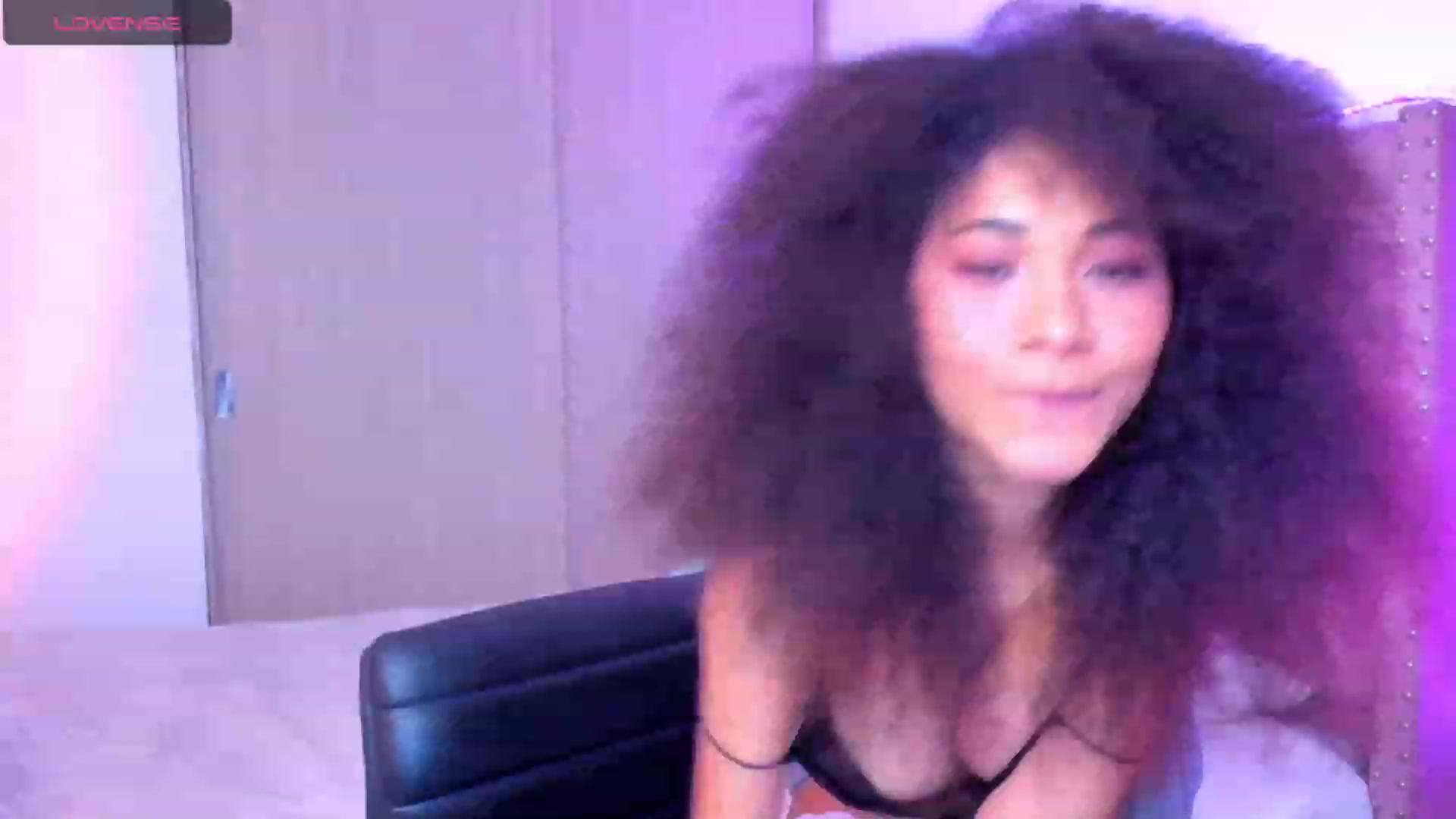 Gallery image thumbnail from Lissa_sexy22's myfreecams stream on, 11/08/2023, 04:06 image 11 of 20