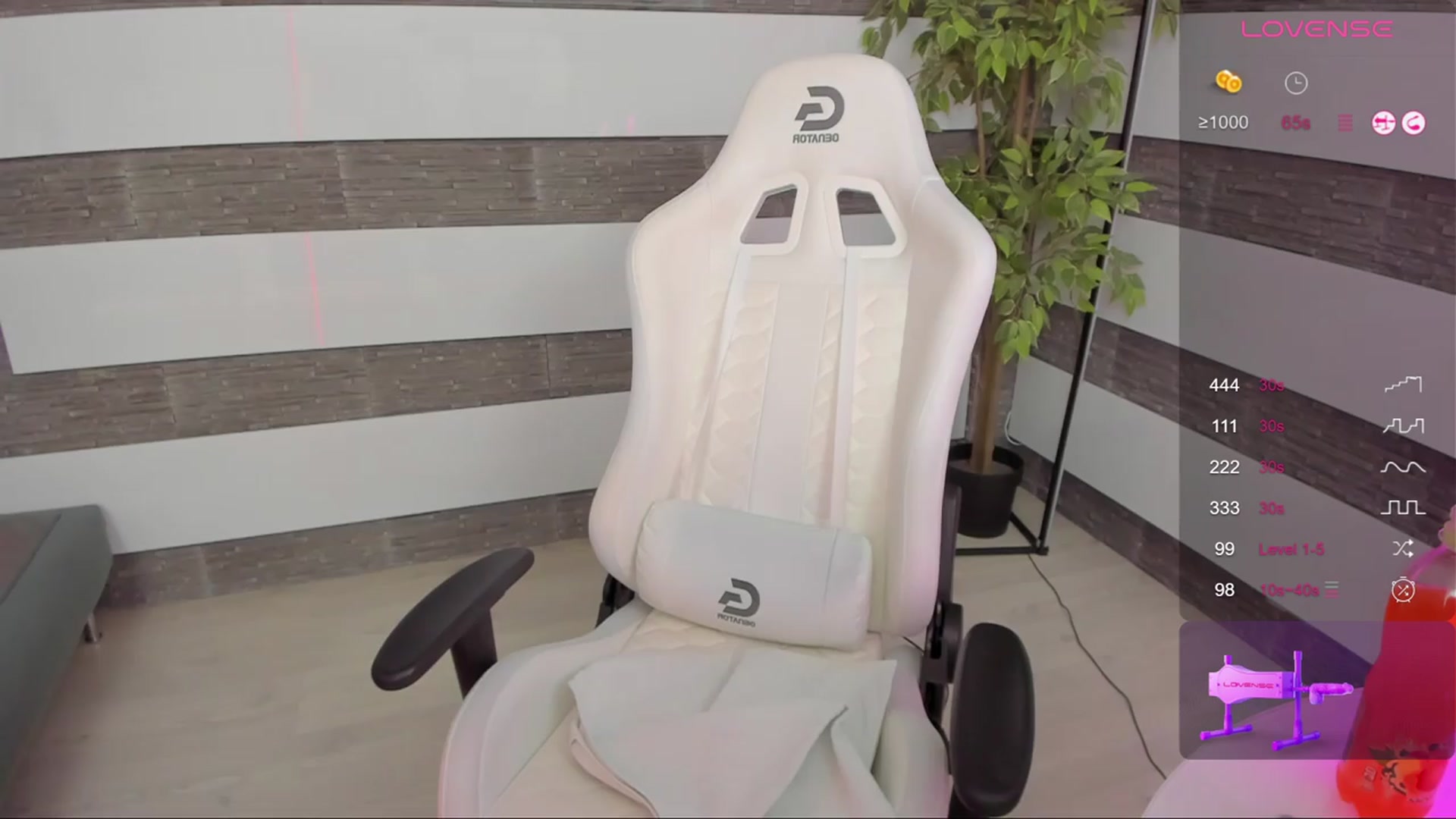 Gallery image thumbnail from Lissababe1's myfreecams stream on, 03/22/2024, 17:42 image 19 of 20
