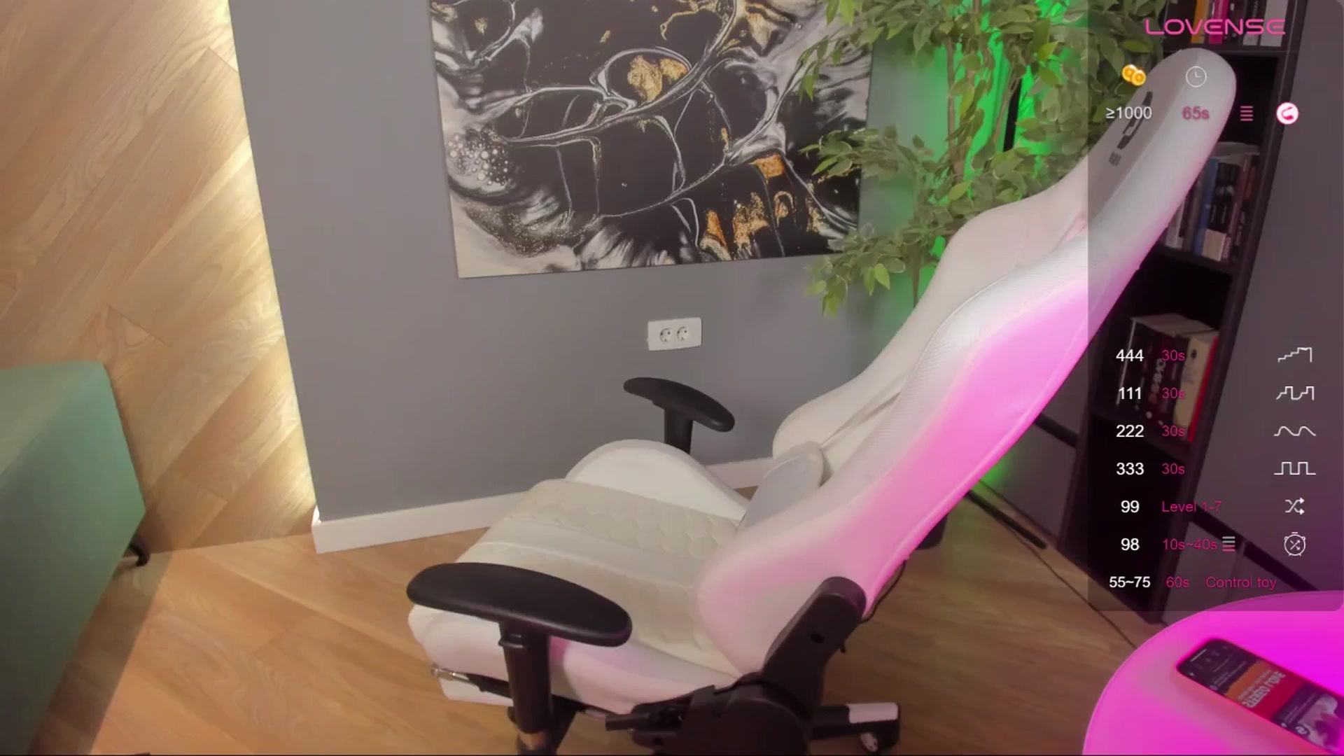 Gallery image thumbnail from Lissababe1's myfreecams stream on, 05/03/2024, 16:30 image 14 of 20