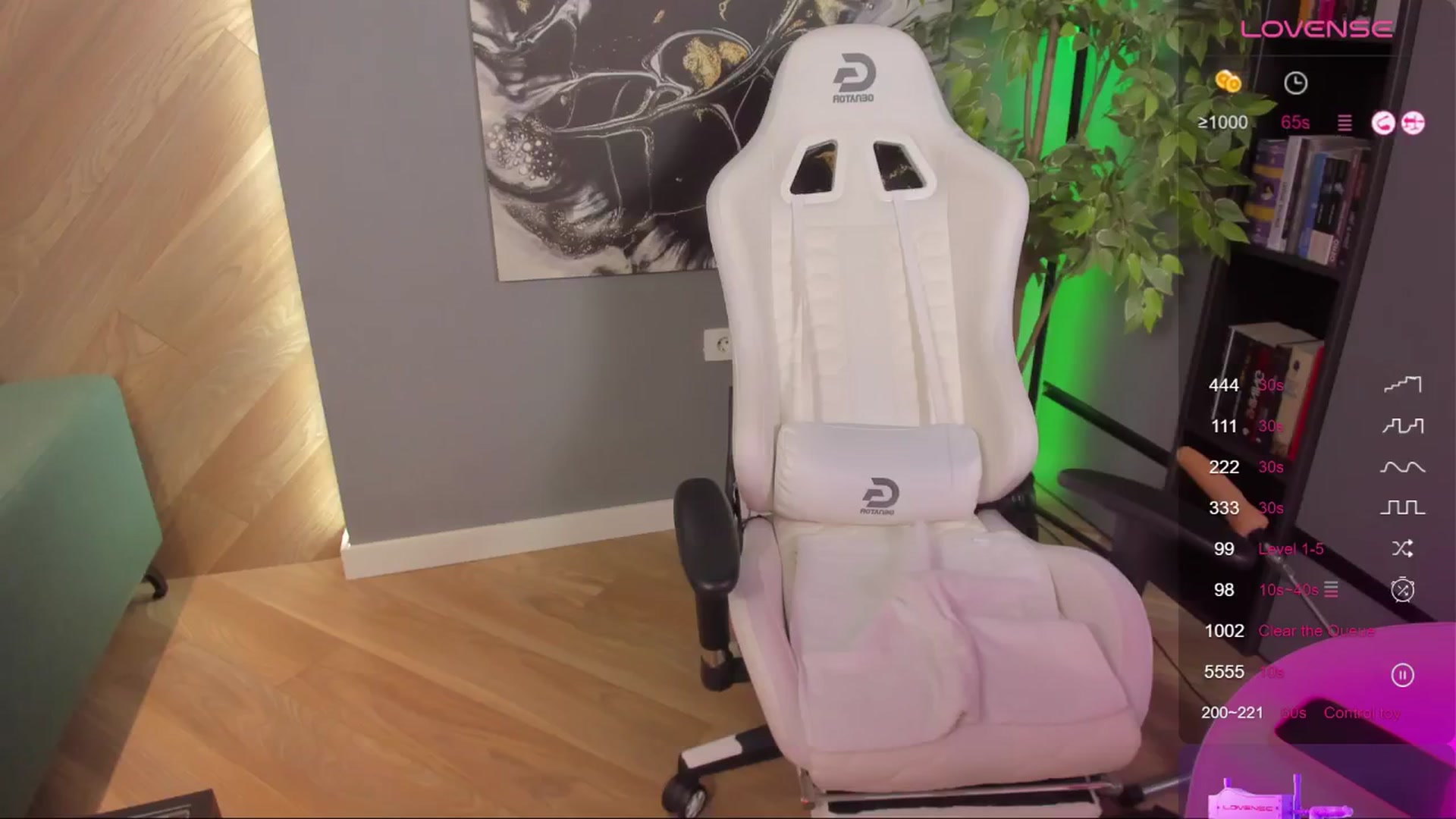 Gallery image thumbnail from Lissababe1's myfreecams stream on, 05/08/2024, 18:06 image 10 of 20