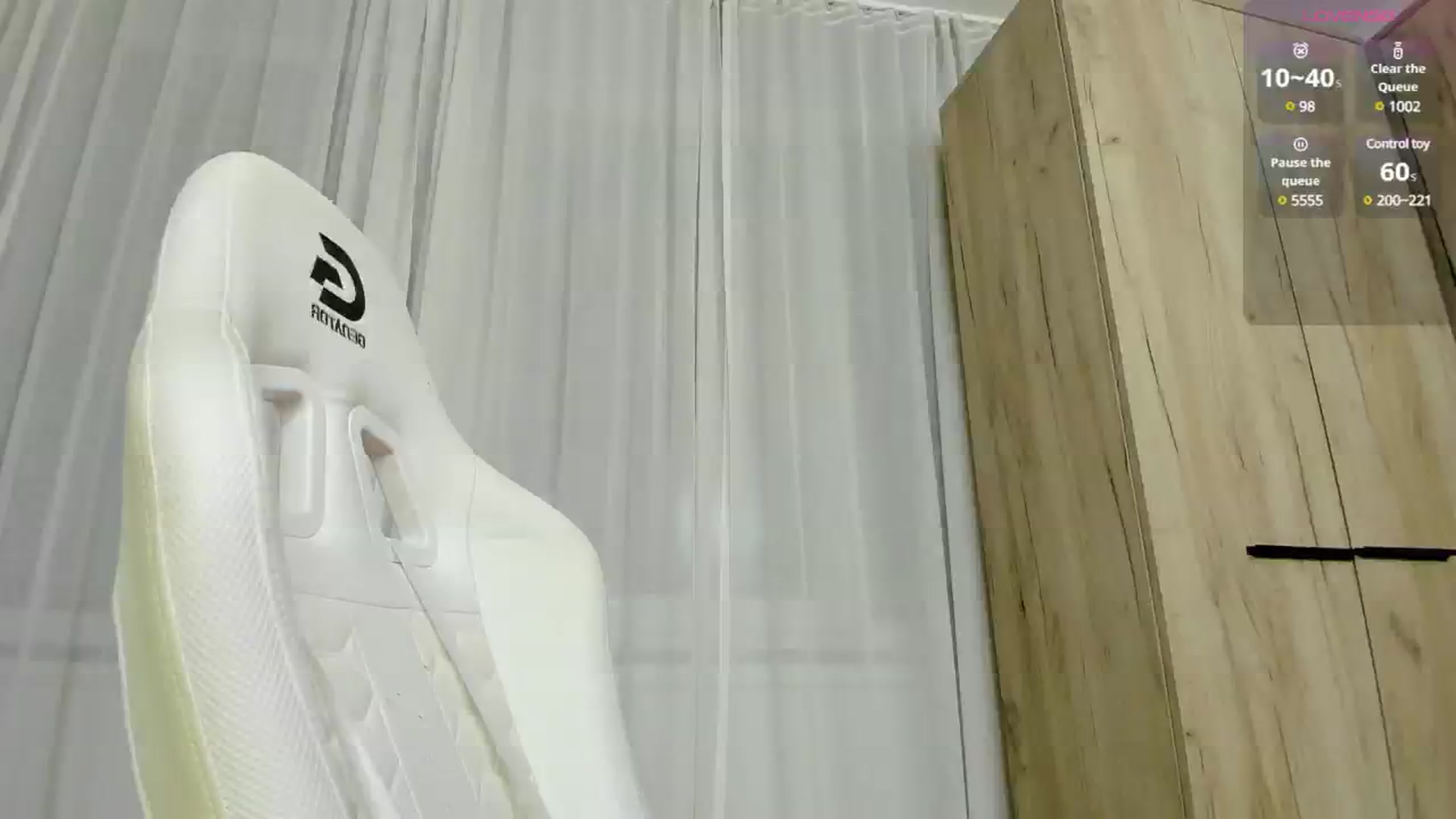 Gallery image thumbnail from Lissababe1's myfreecams stream on, 11/10/2024, 20:37 image 18 of 20