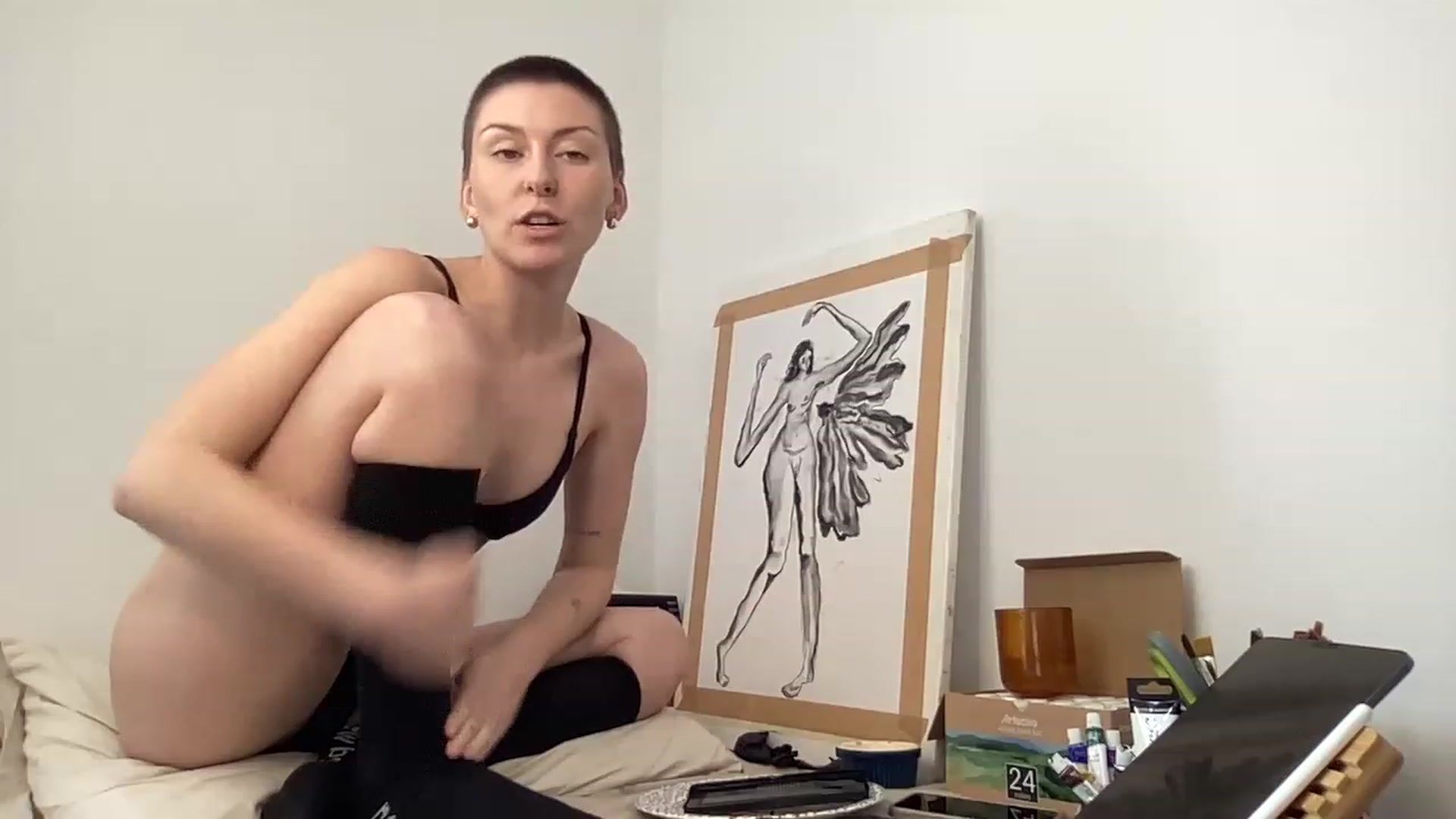 Gallery image thumbnail from Lissais's myfreecams stream on, 04/17/2023, 13:12 image 3 of 20