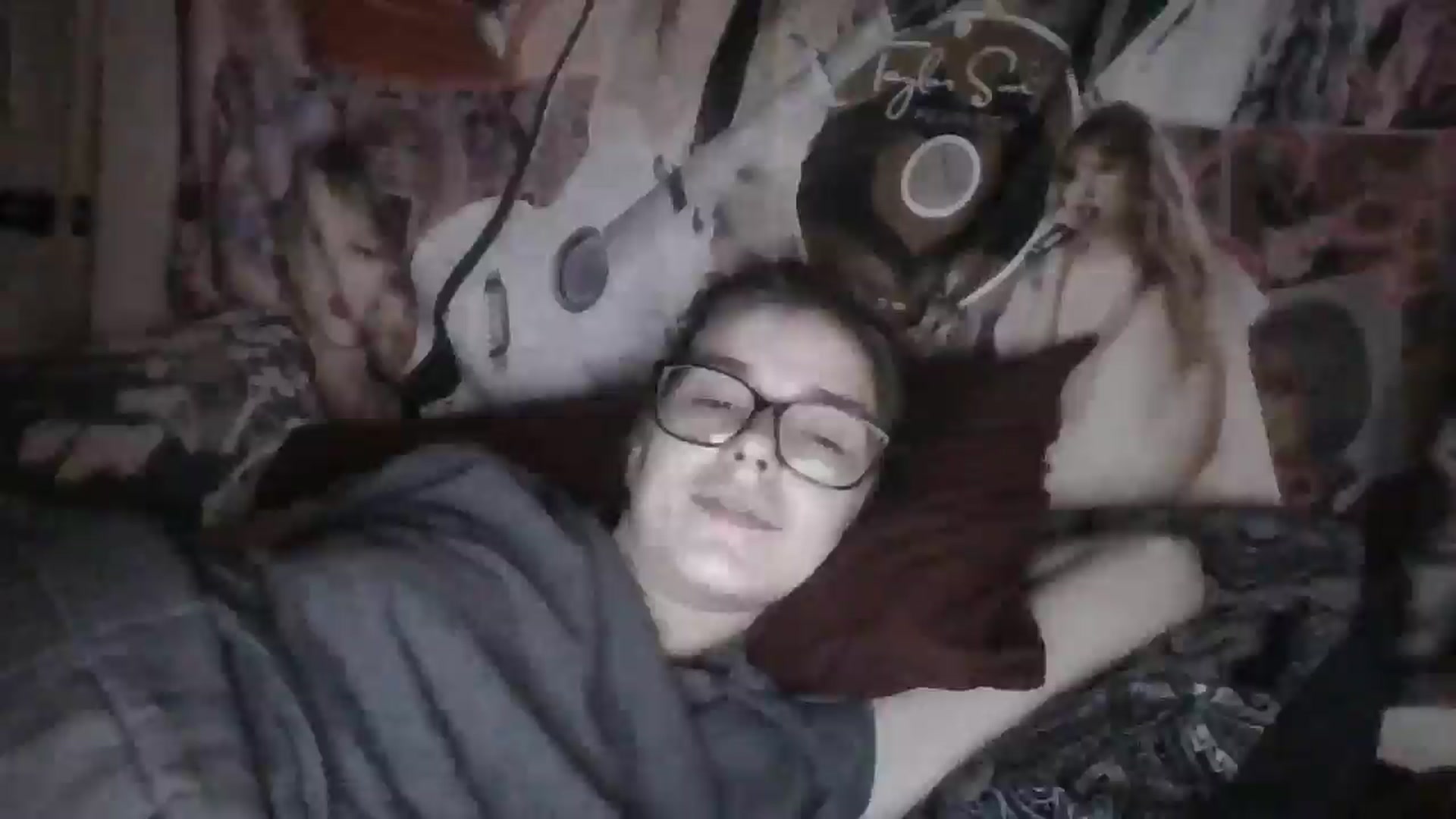 Gallery image thumbnail from LissyJ's myfreecams stream on, 12/15/2024, 18:11 image 6 of 20