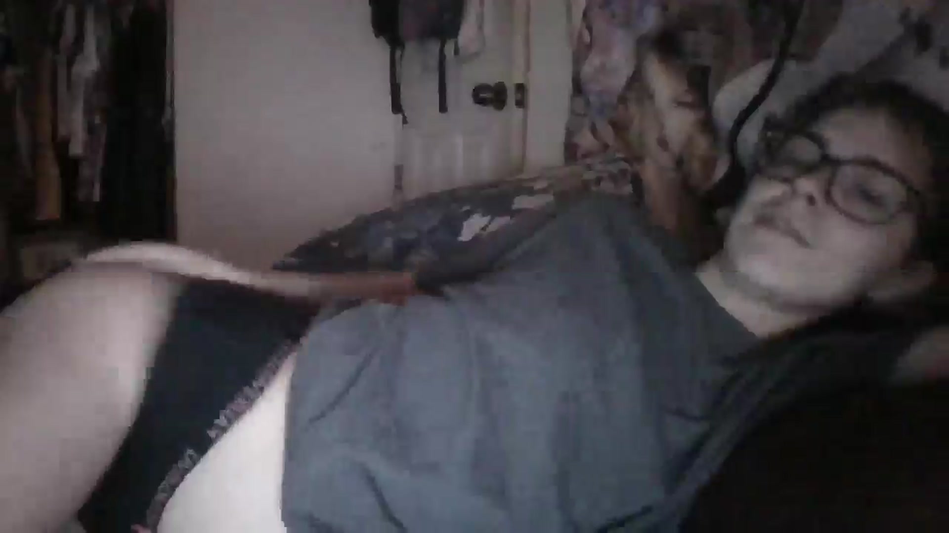 Gallery image thumbnail from LissyJ's myfreecams stream on, 12/15/2024, 18:34 image 5 of 20