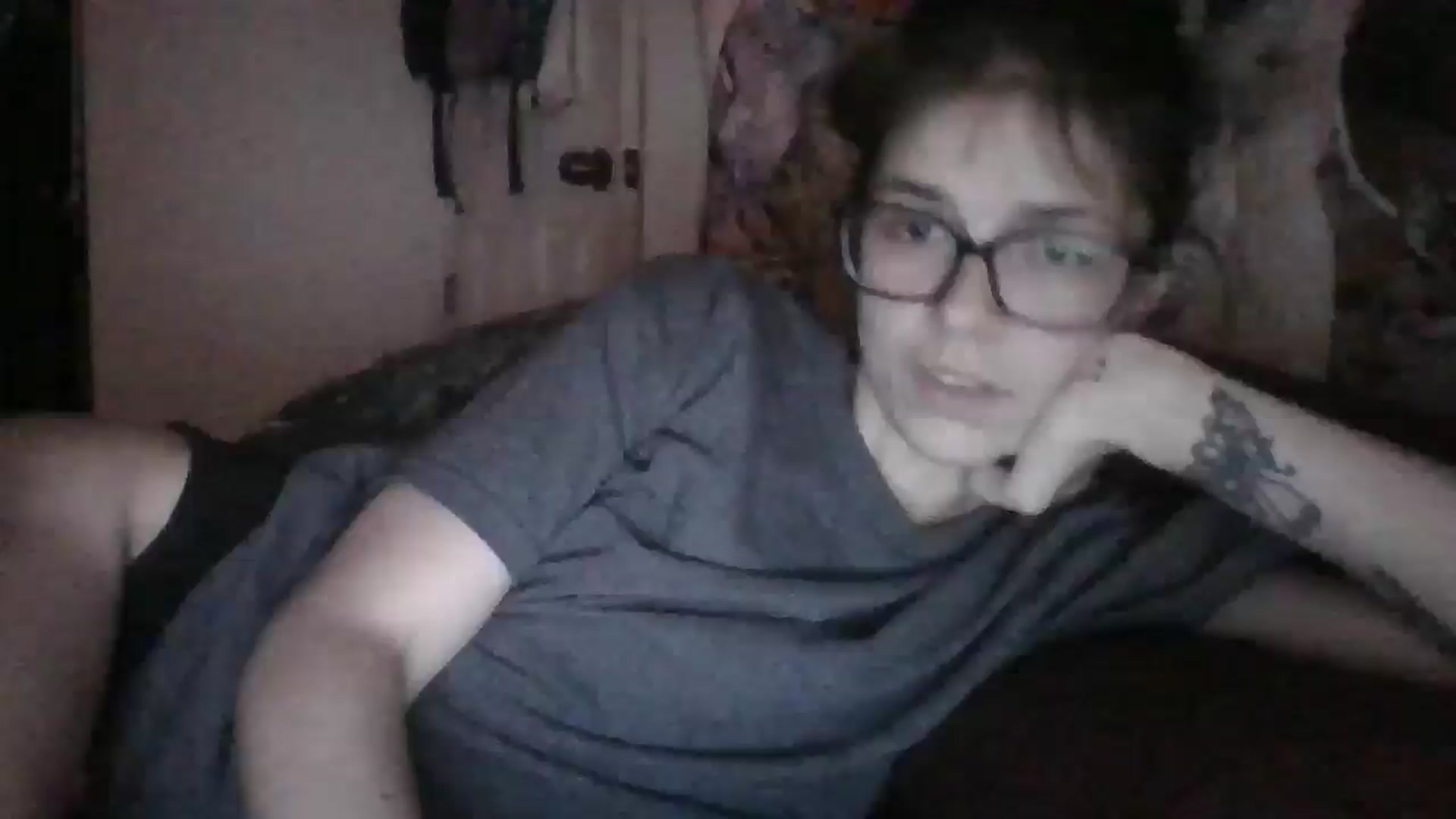 Gallery image thumbnail from LissyJ's myfreecams stream on, 12/15/2024, 18:34 image 2 of 20