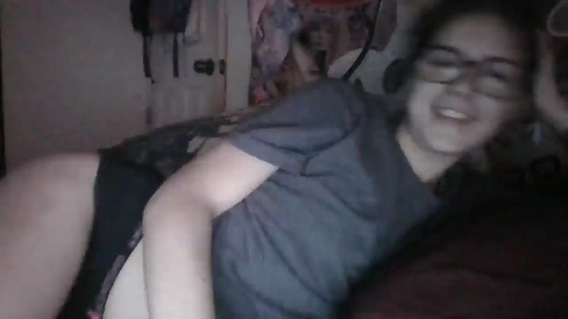 Gallery image thumbnail from LissyJ's myfreecams stream on, 12/15/2024, 18:34 image 11 of 20