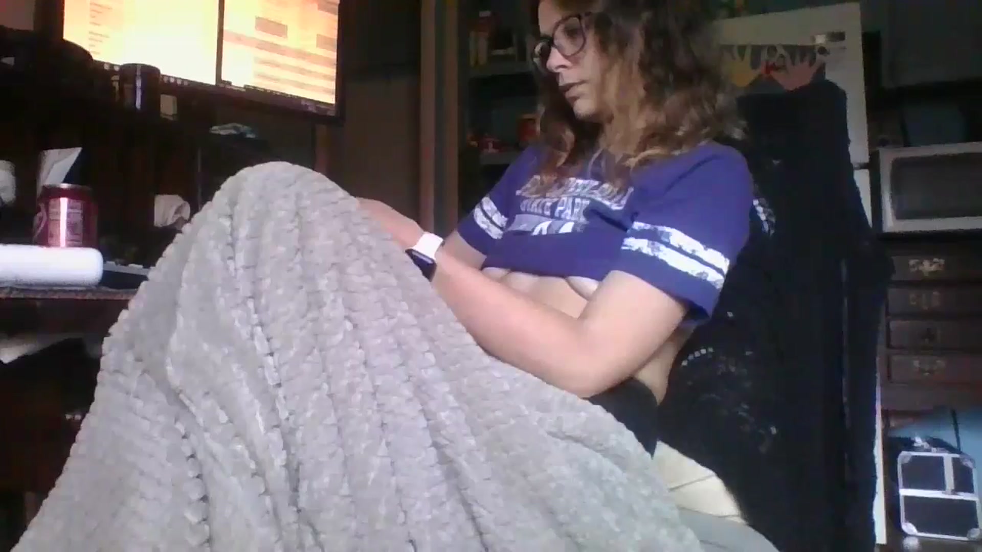 Gallery image thumbnail from LissyJ's myfreecams stream on, 12/16/2024, 19:15 image 17 of 20