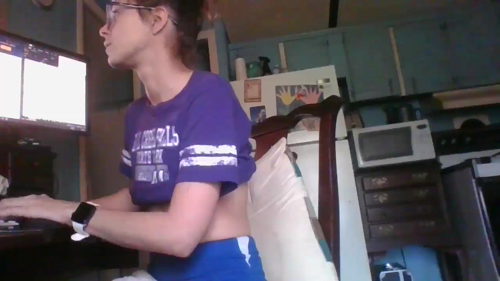 Gallery image thumbnail from LissyJ's myfreecams stream on, 12/17/2024, 16:21 image 16 of 20