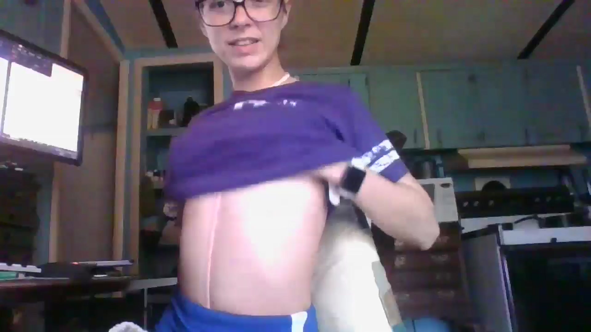 Gallery image thumbnail from LissyJ's myfreecams stream on, 12/17/2024, 16:21 image 7 of 20