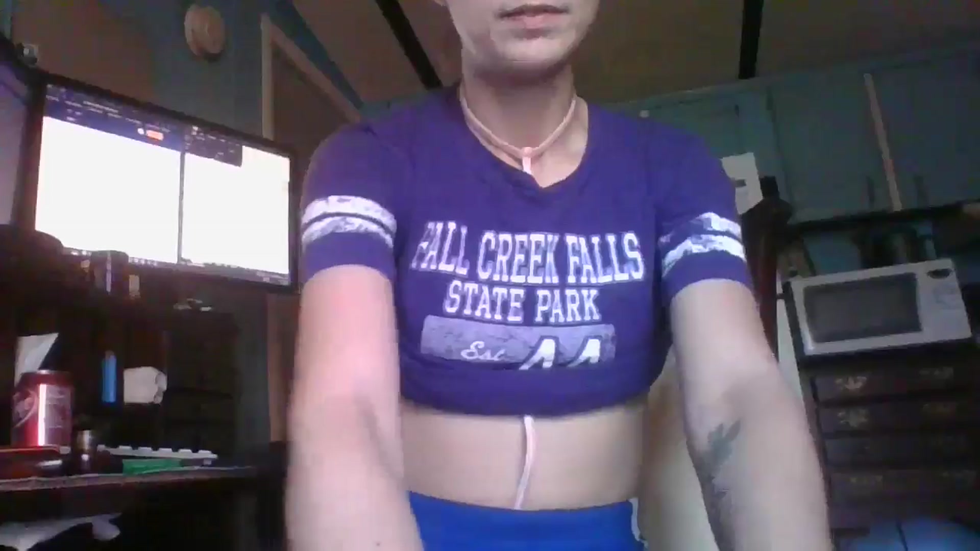 Gallery image thumbnail from LissyJ's myfreecams stream on, 12/17/2024, 16:21 image 11 of 20