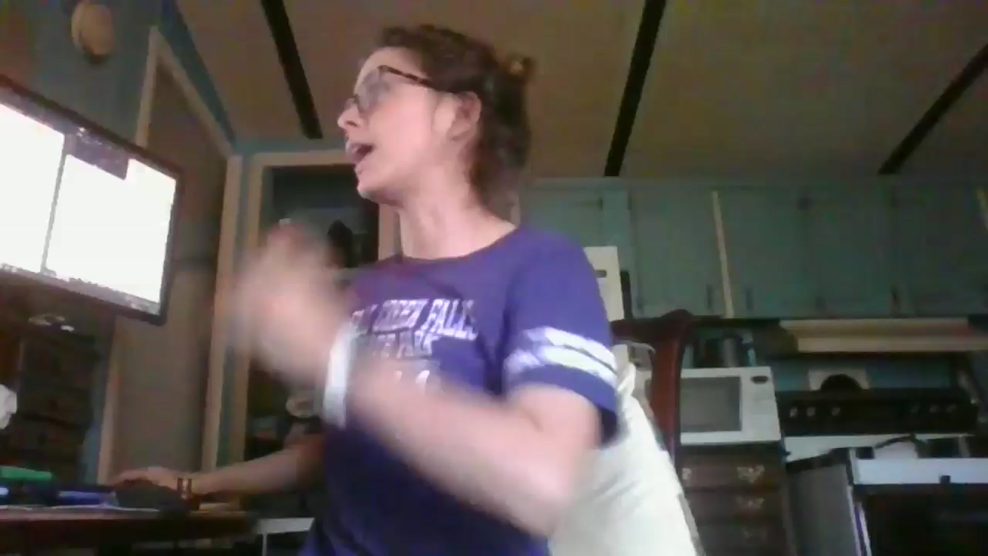 Gallery image thumbnail from LissyJ's myfreecams stream on, 12/17/2024, 16:56 image 16 of 20