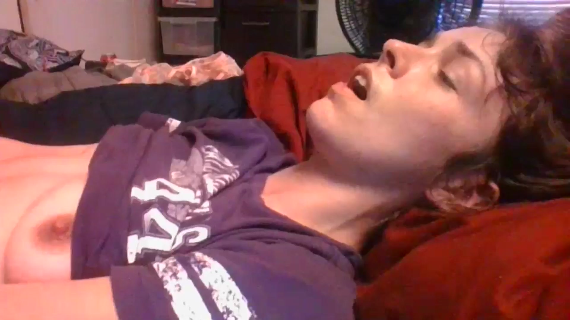 Gallery image thumbnail from LissyJ's myfreecams stream on, 12/17/2024, 16:56 image 11 of 20