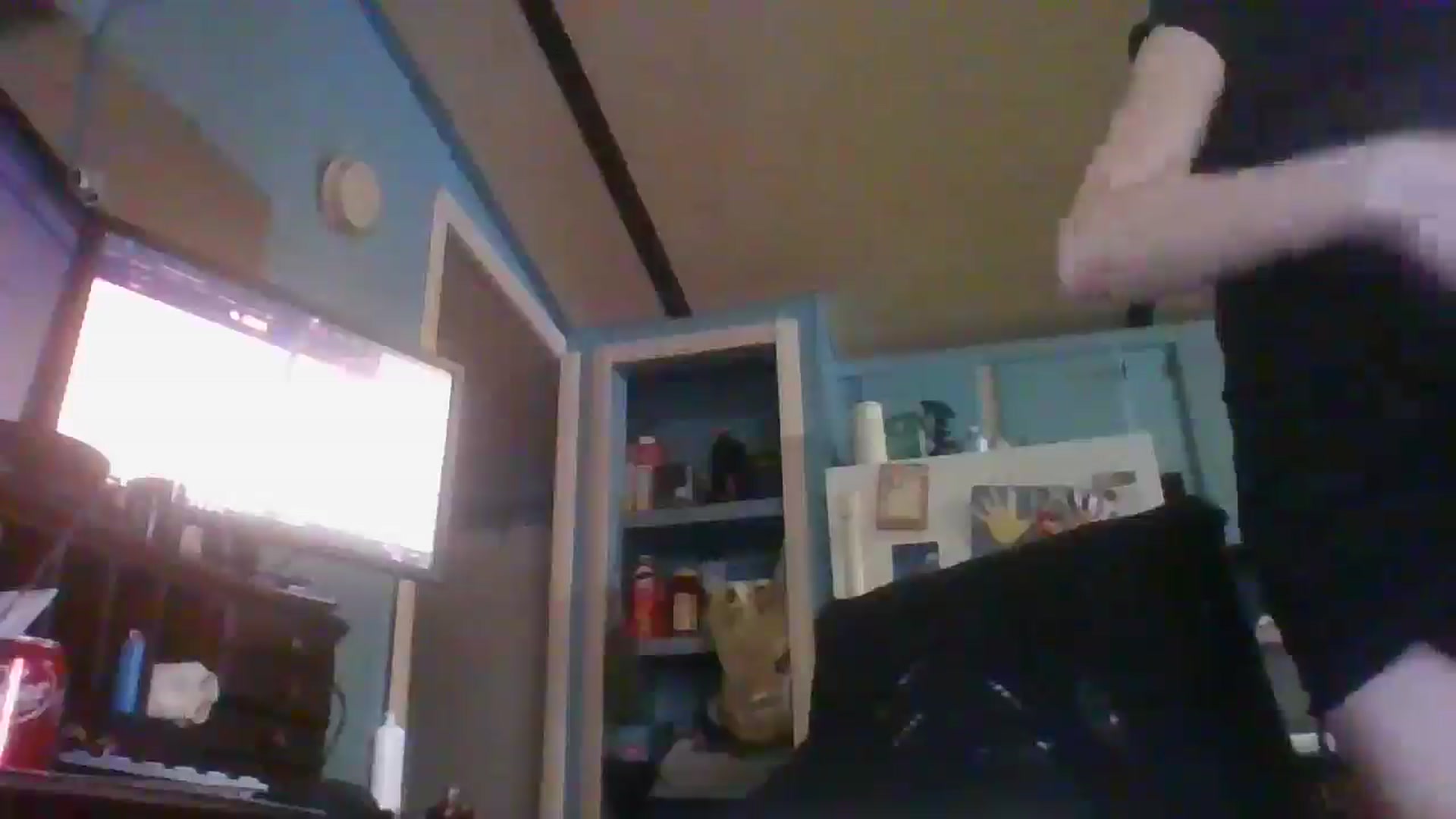 Gallery image thumbnail from LissyJ's myfreecams stream on, 12/18/2024, 14:45 image 17 of 20