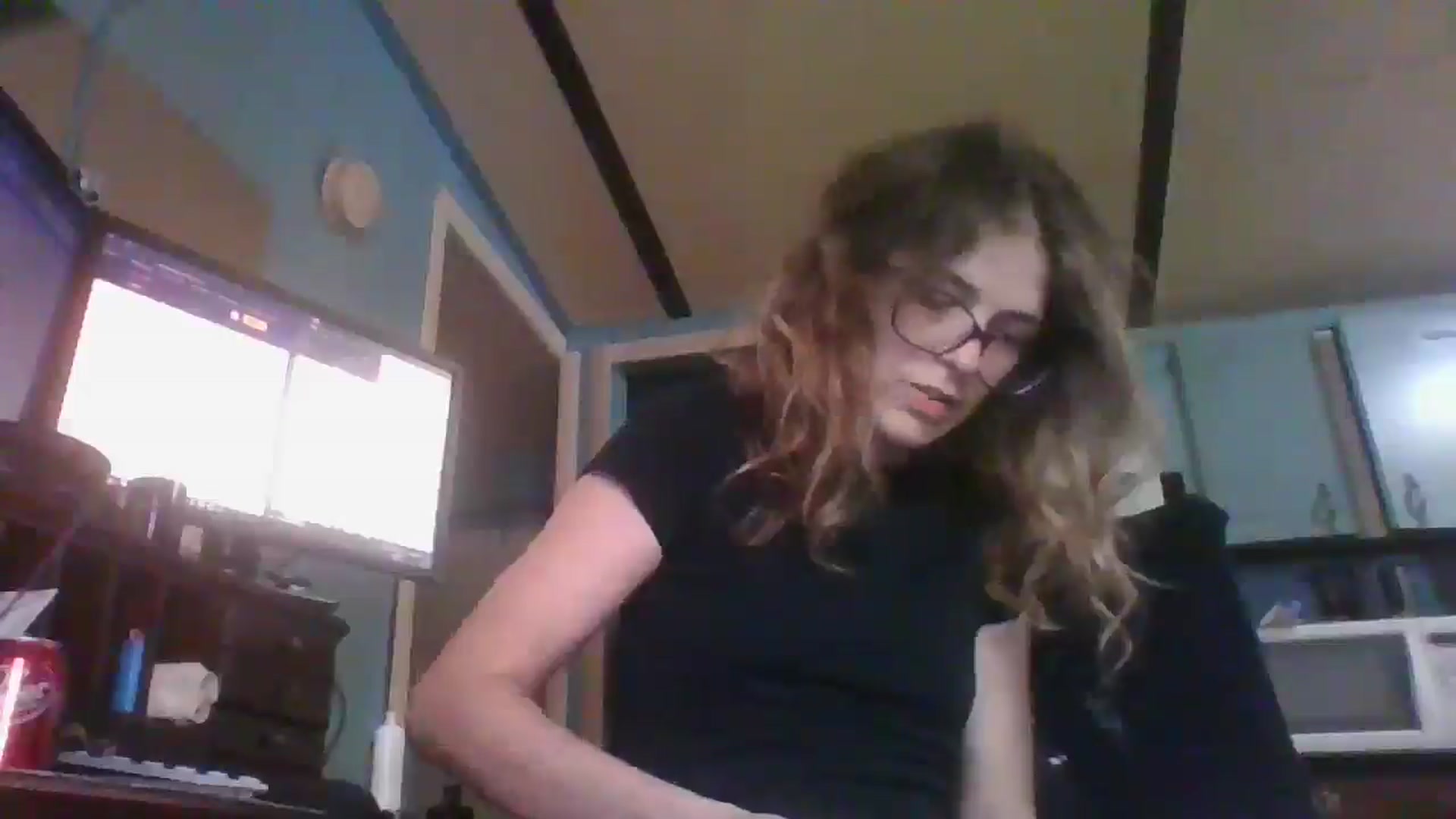 Gallery image thumbnail from LissyJ's myfreecams stream on, 12/18/2024, 14:45 image 18 of 20