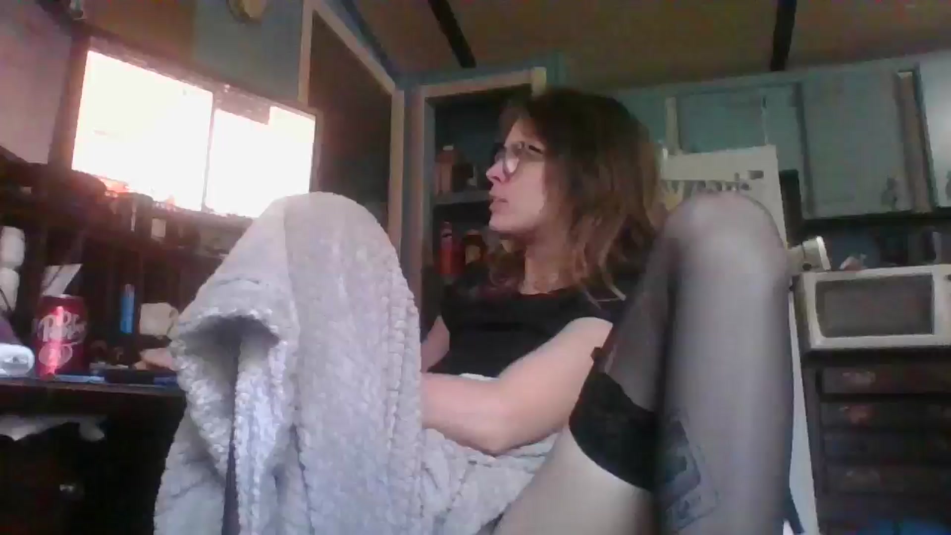 Gallery image thumbnail from LissyJ's myfreecams stream on, 12/18/2024, 16:37 image 16 of 20