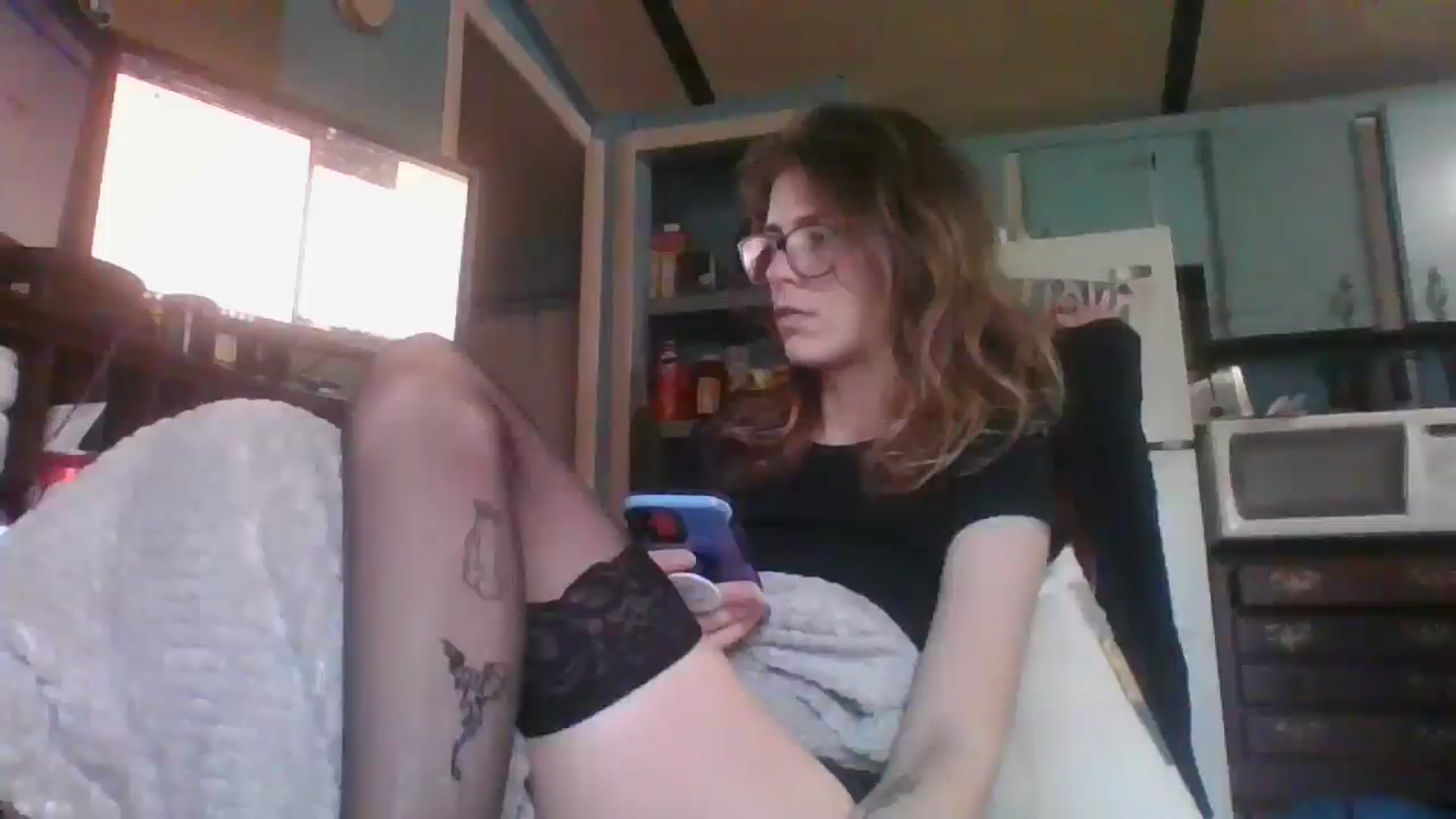 Gallery image thumbnail from LissyJ's myfreecams stream on, 12/18/2024, 16:37 image 5 of 20