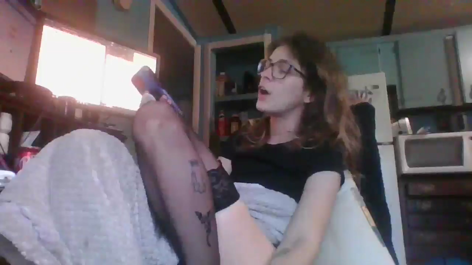 Gallery image thumbnail from LissyJ's myfreecams stream on, 12/18/2024, 16:37 image 7 of 20