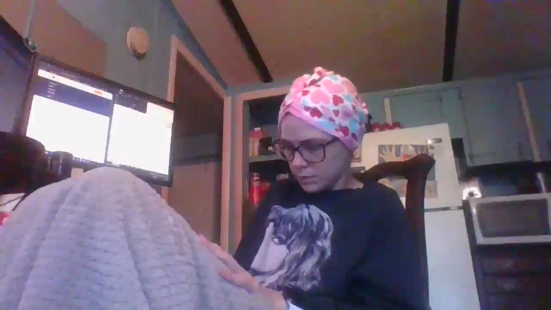 Gallery image thumbnail from LissyJ's myfreecams stream on, 12/19/2024, 15:23 image 16 of 20