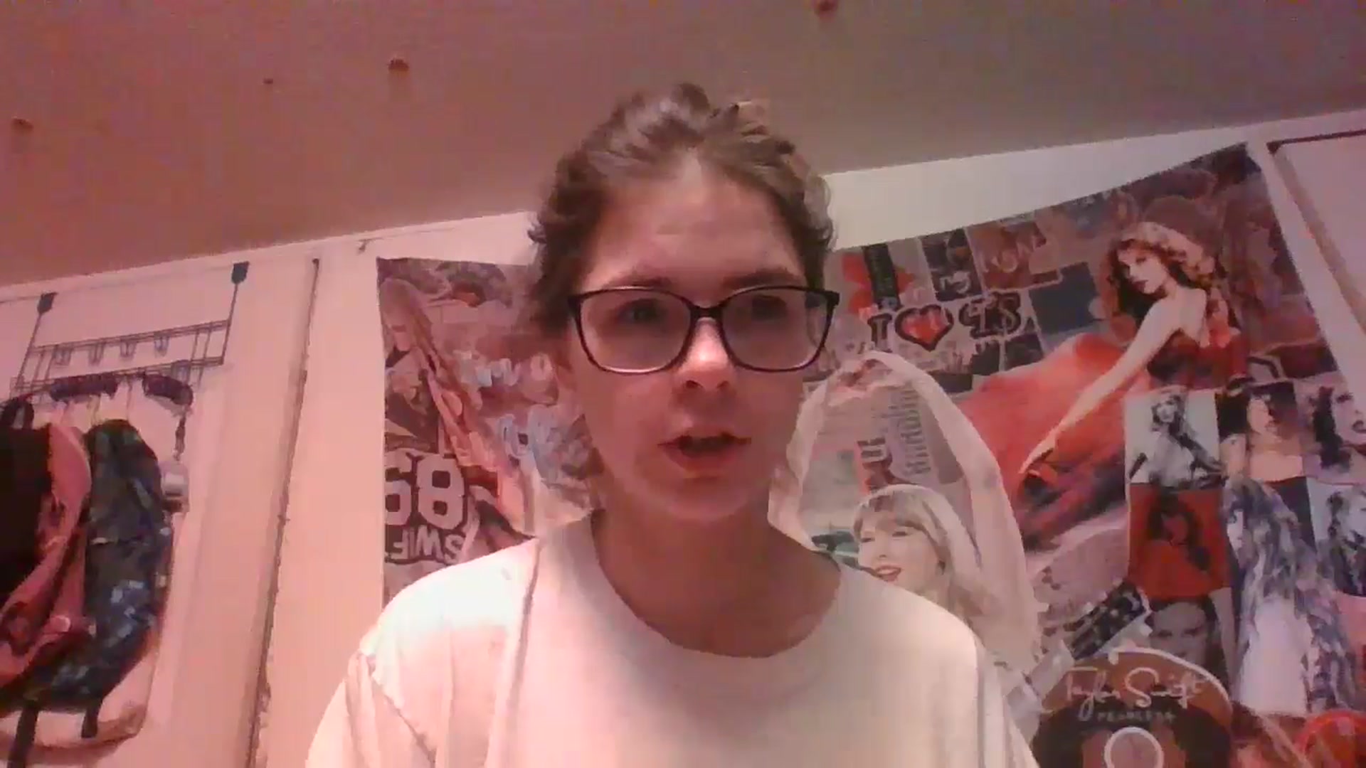 Gallery image thumbnail from LissyJ's myfreecams stream on, 12/23/2024, 17:07 image 5 of 20