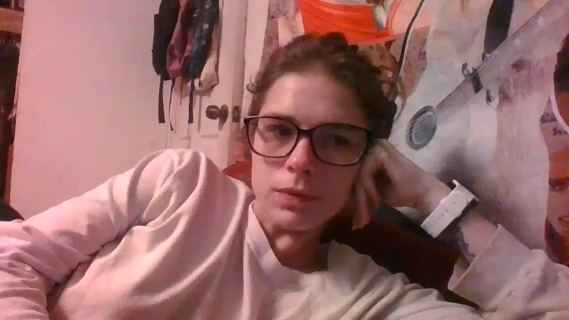 Gallery image thumbnail from LissyJ's myfreecams stream on, 12/23/2024, 17:07 image 10 of 20