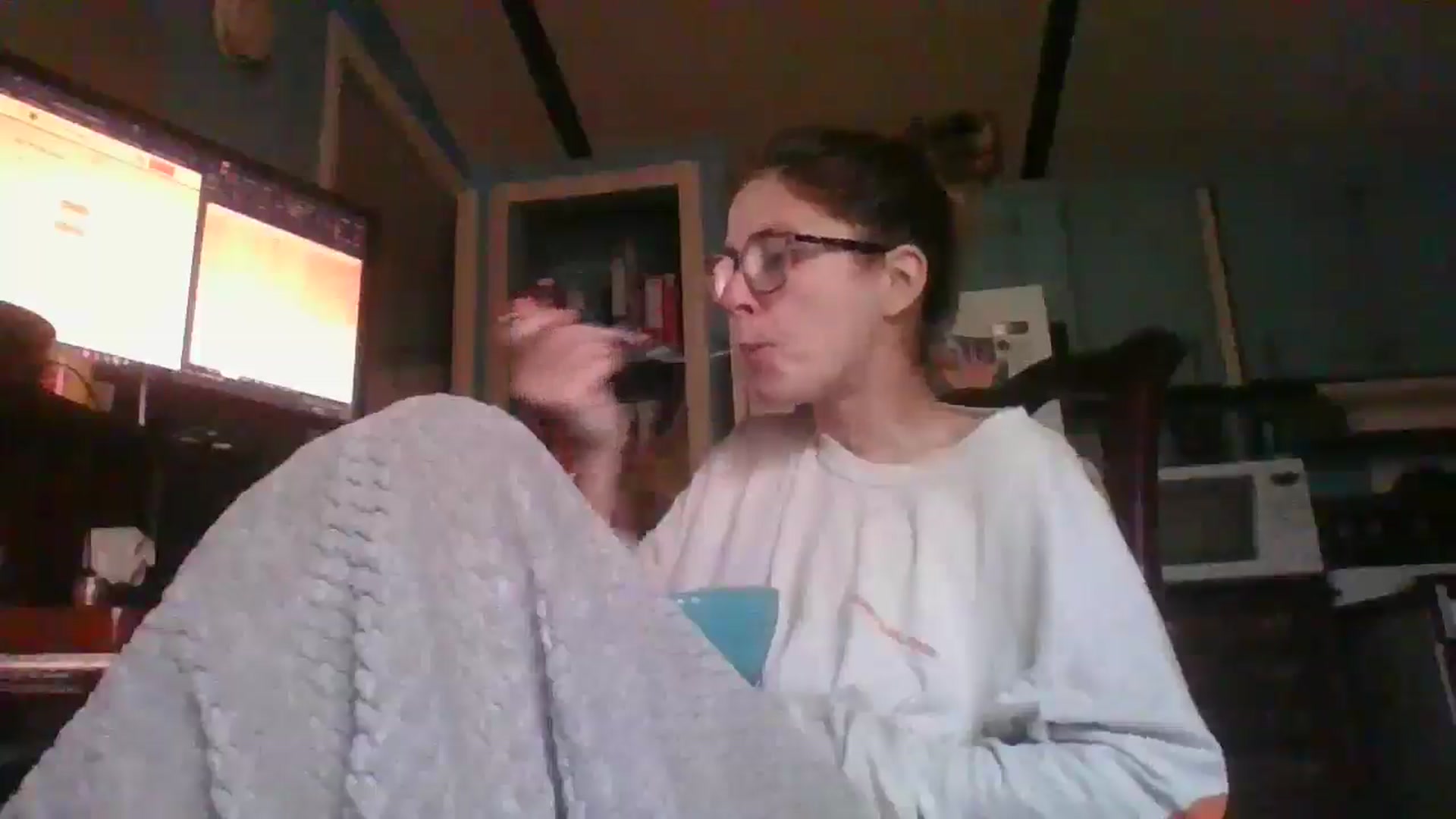 Gallery image thumbnail from LissyJ's myfreecams stream on, 12/26/2024, 16:22 image 8 of 20