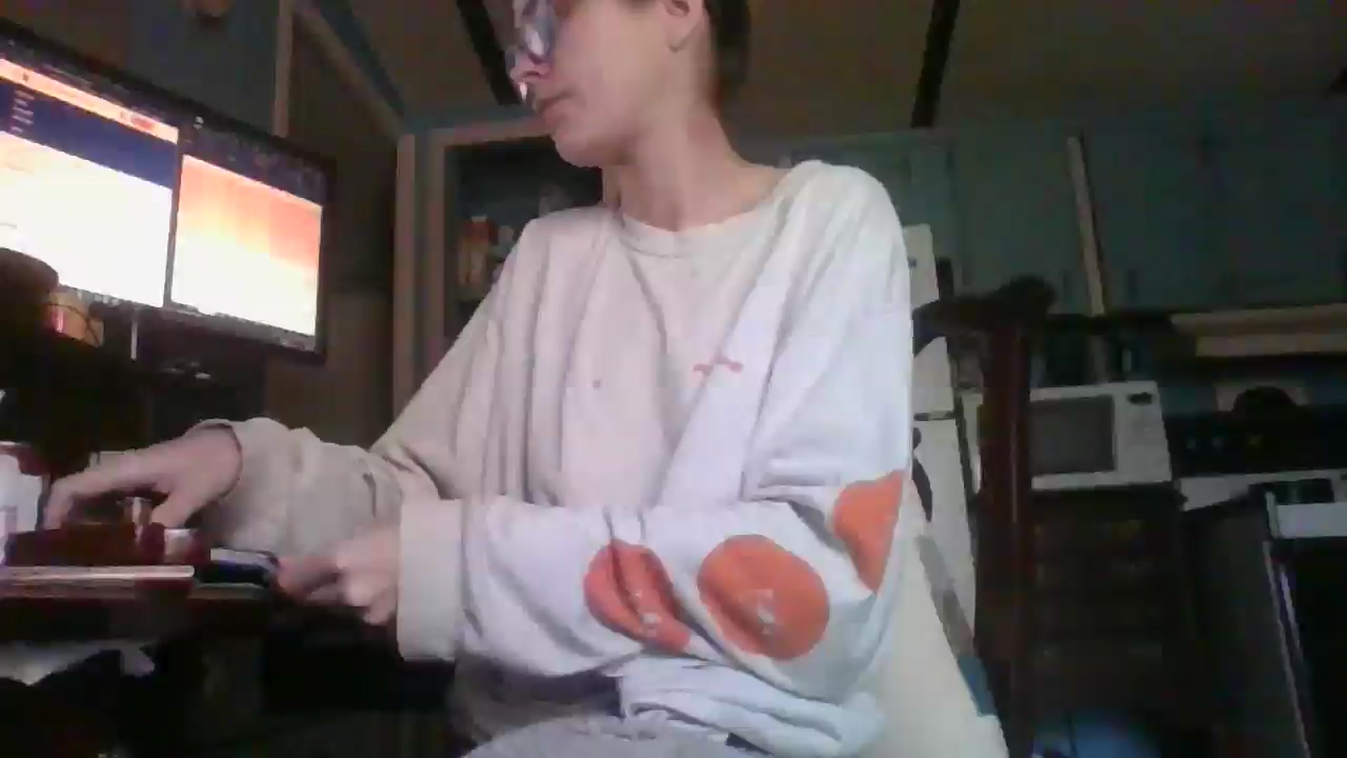 Gallery image thumbnail from LissyJ's myfreecams stream on, 12/26/2024, 16:22 image 19 of 20