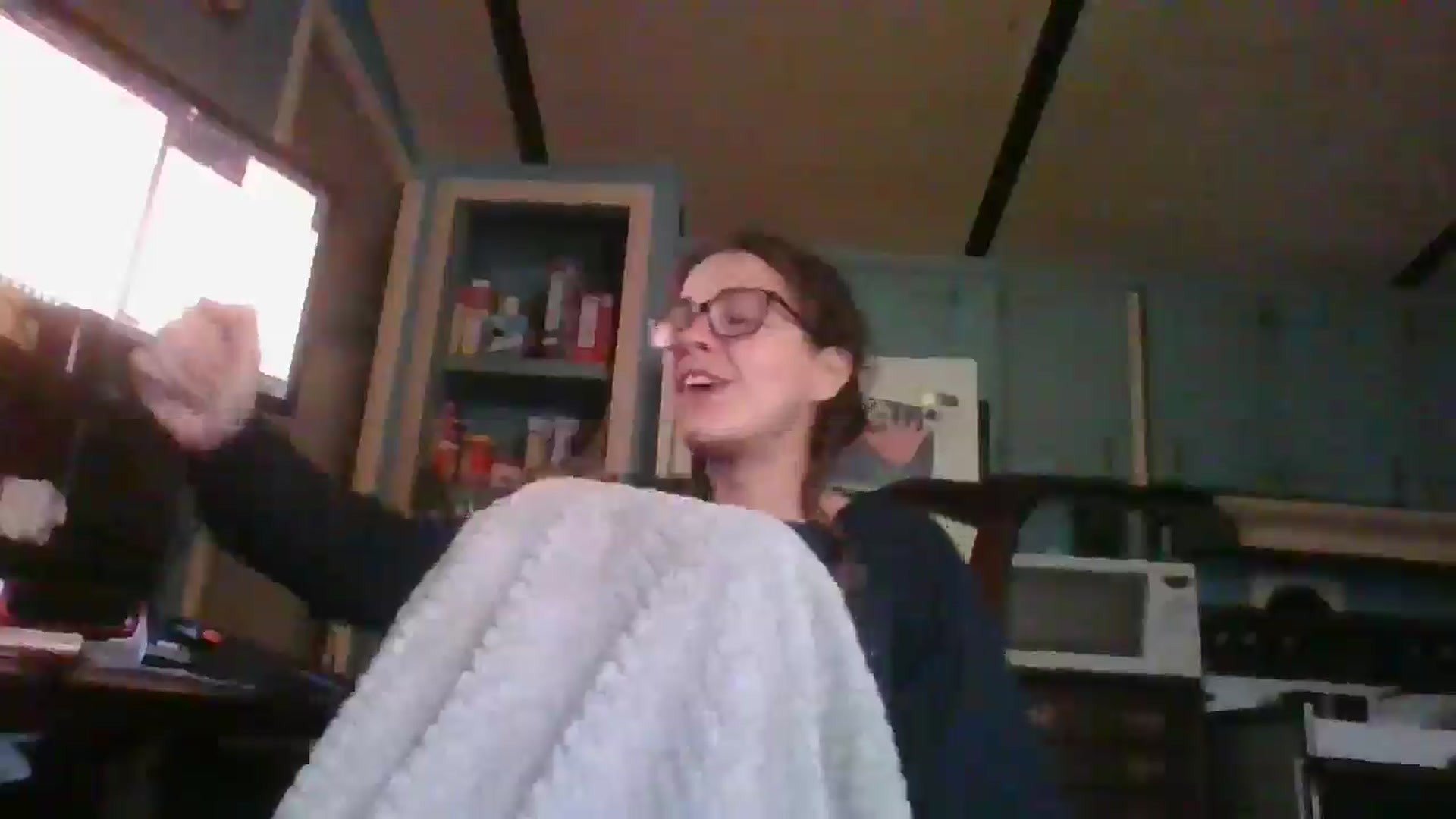 Gallery image thumbnail from LissyJ's myfreecams stream on, 12/26/2024, 20:27 image 10 of 20