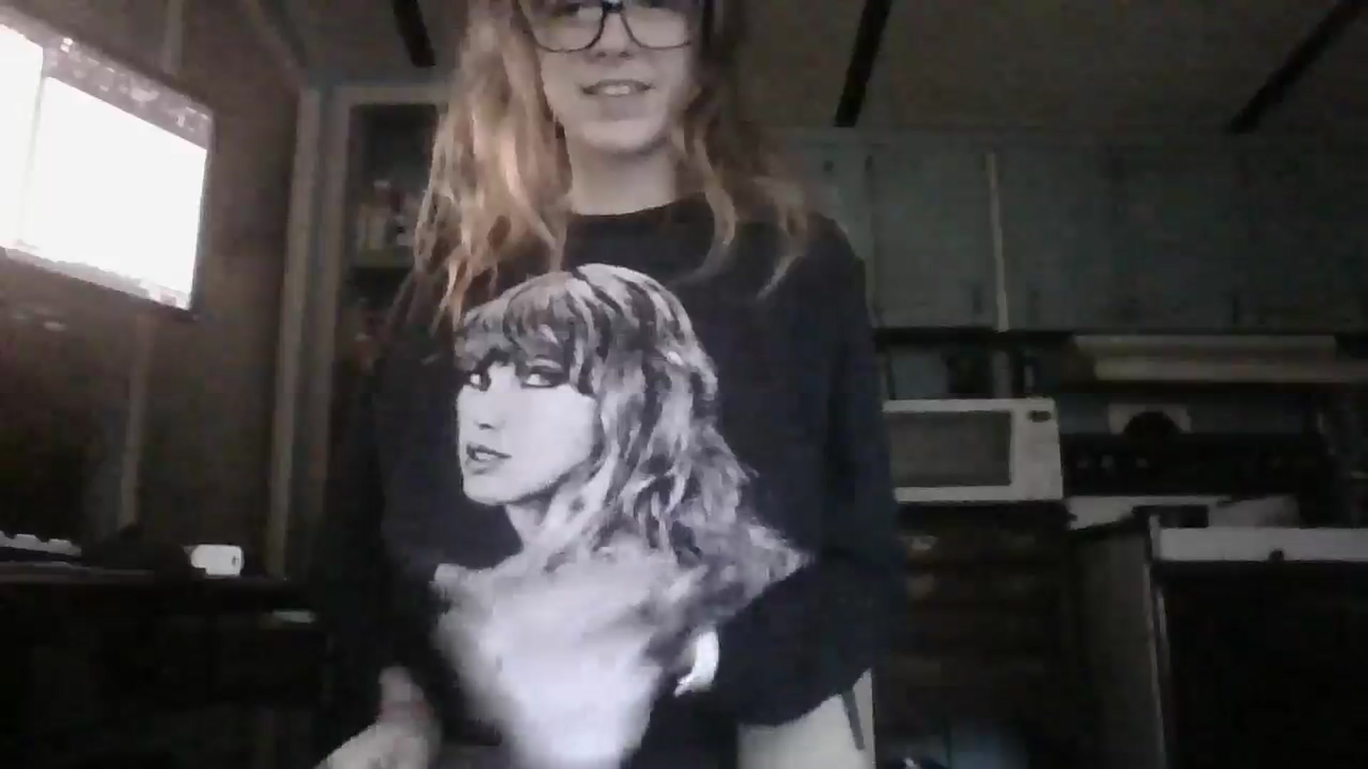Gallery image thumbnail from LissyJ's myfreecams stream on, 12/27/2024, 14:43 image 19 of 20