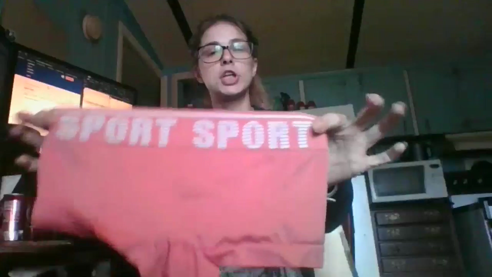 Gallery image thumbnail from LissyJ's myfreecams stream on, 12/27/2024, 16:42 image 13 of 20