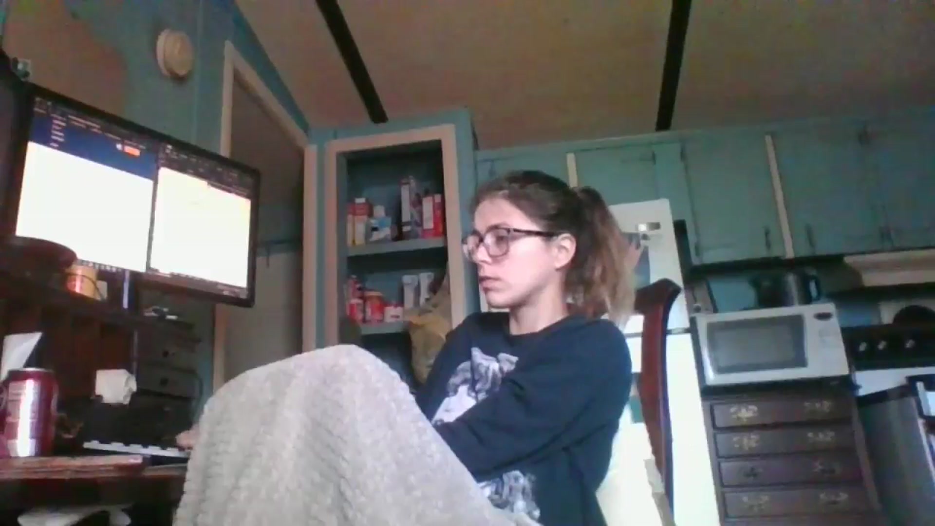 Gallery image thumbnail from LissyJ's myfreecams stream on, 12/27/2024, 16:42 image 10 of 20