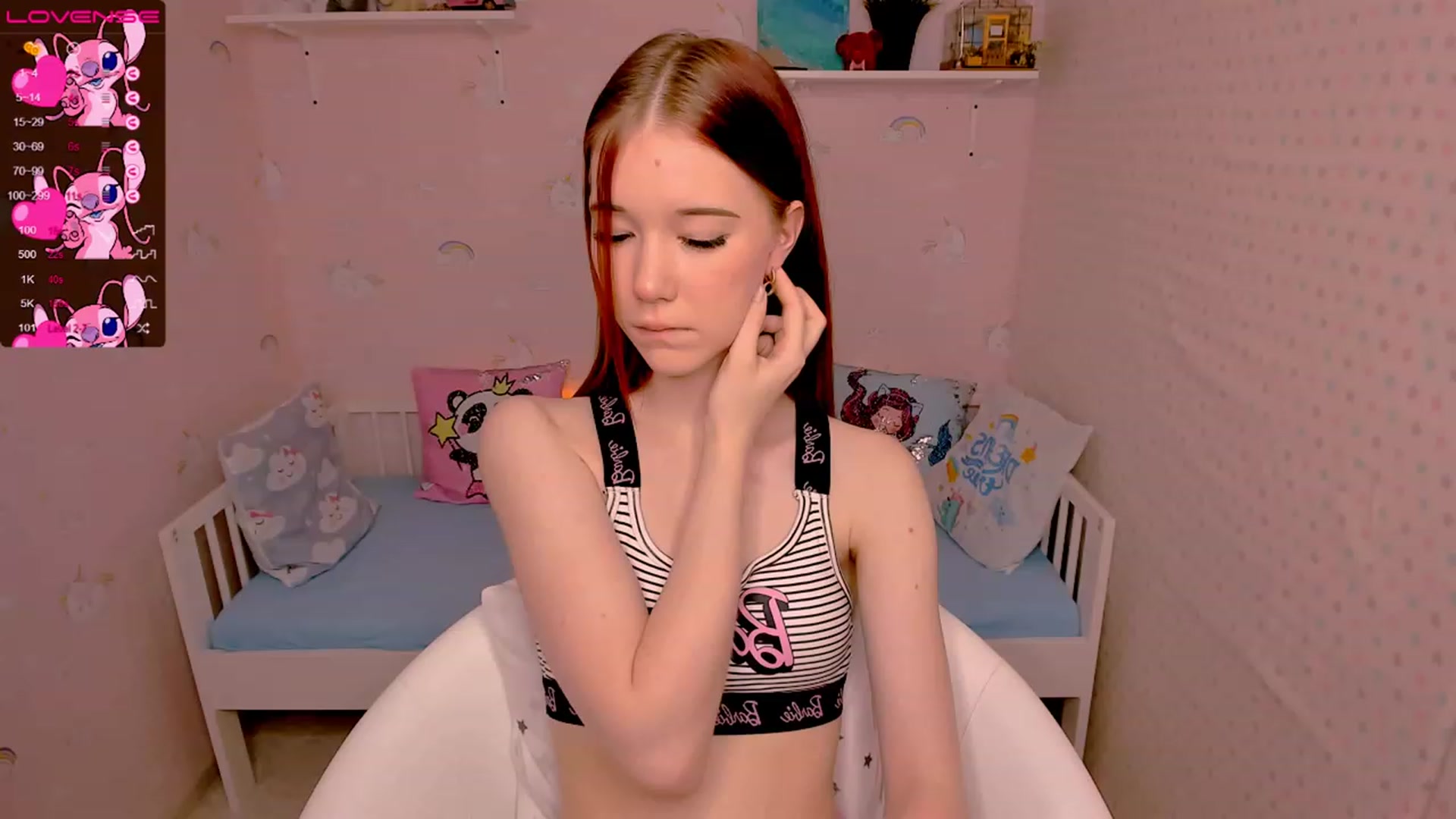 Gallery image thumbnail from Litl_Mia's myfreecams stream on, 11/14/2022, 18:55 image 11 of 20