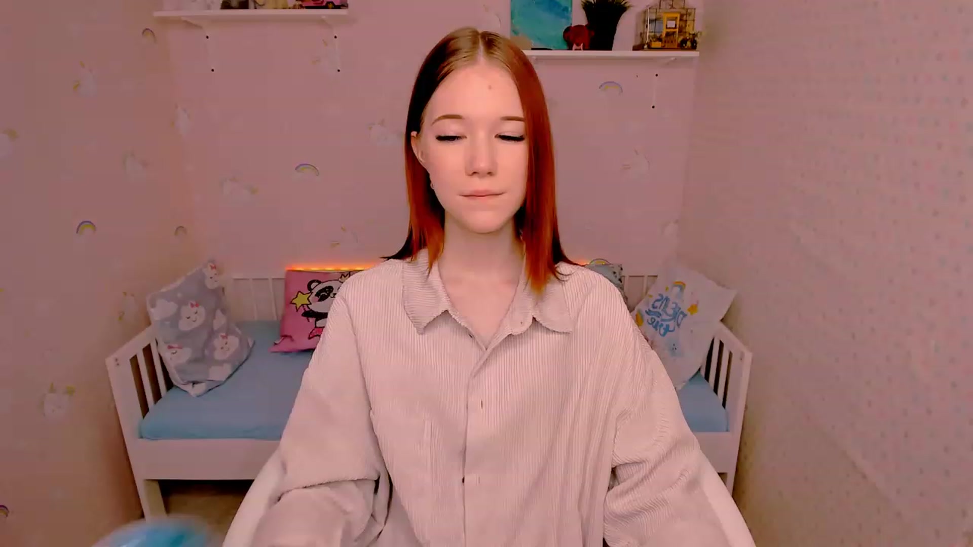 Gallery image thumbnail from Litl_Mia's myfreecams stream on, 11/15/2022, 18:41 image 18 of 20