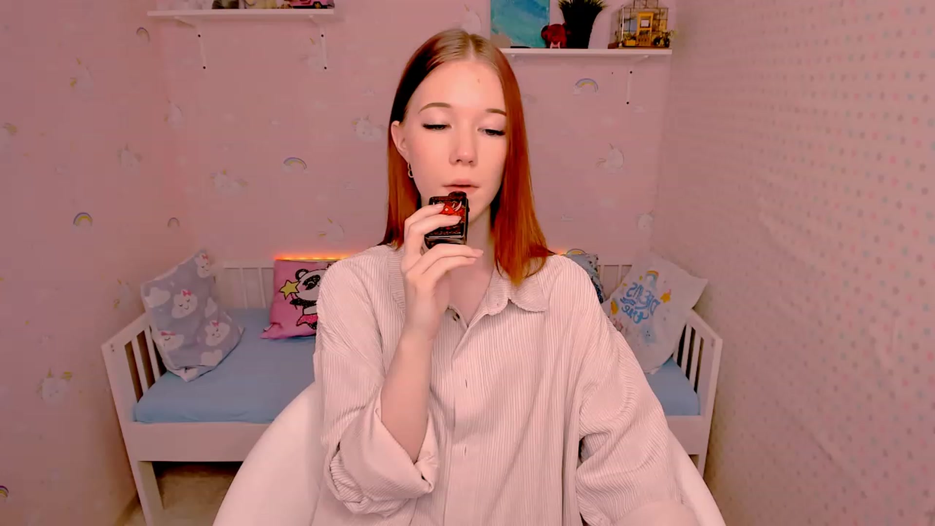 Gallery image thumbnail from Litl_Mia's myfreecams stream on, 11/15/2022, 18:41 image 19 of 20