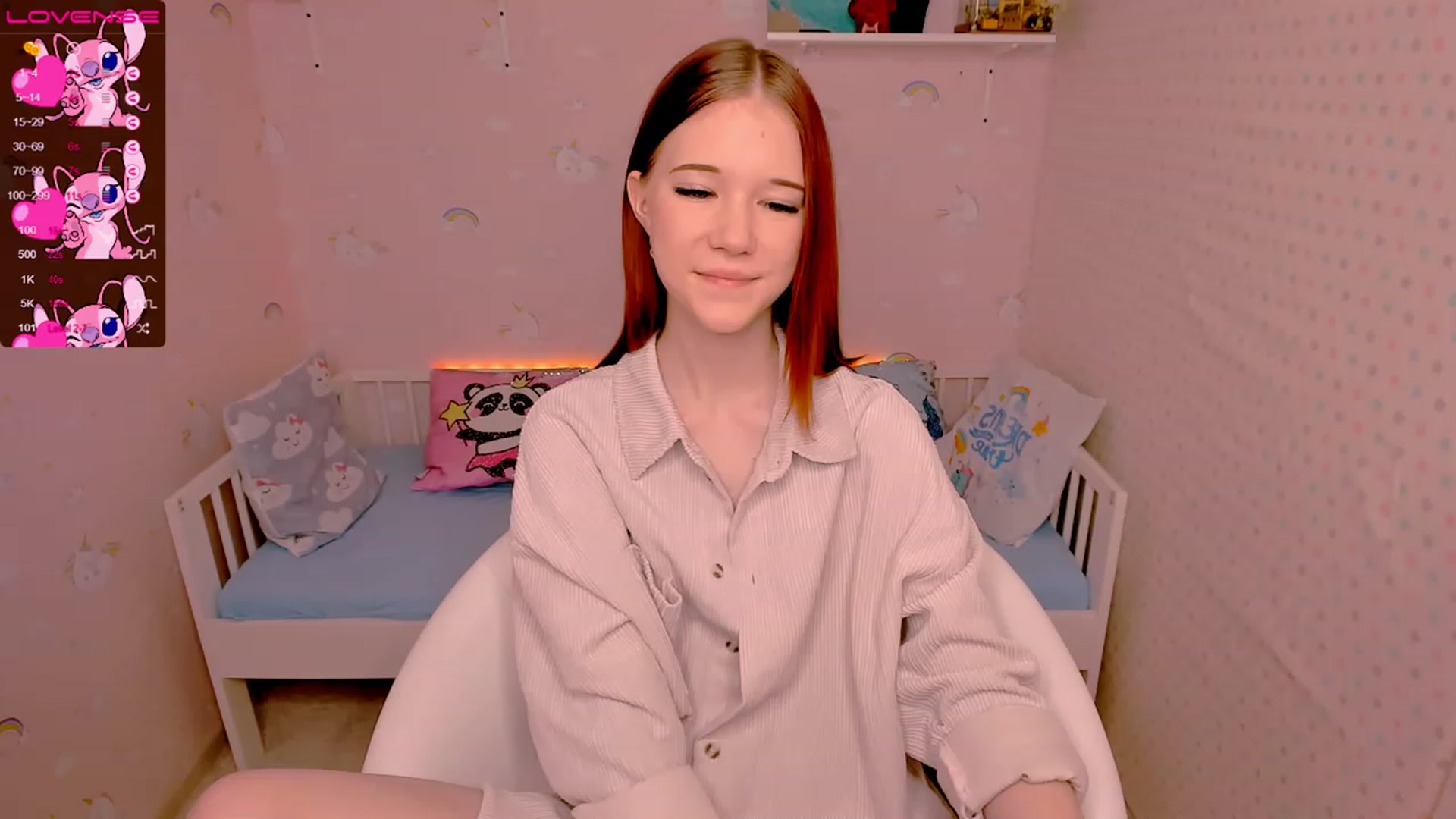 Gallery image thumbnail from Litl_Mia's myfreecams stream on, 11/15/2022, 18:41 image 4 of 20