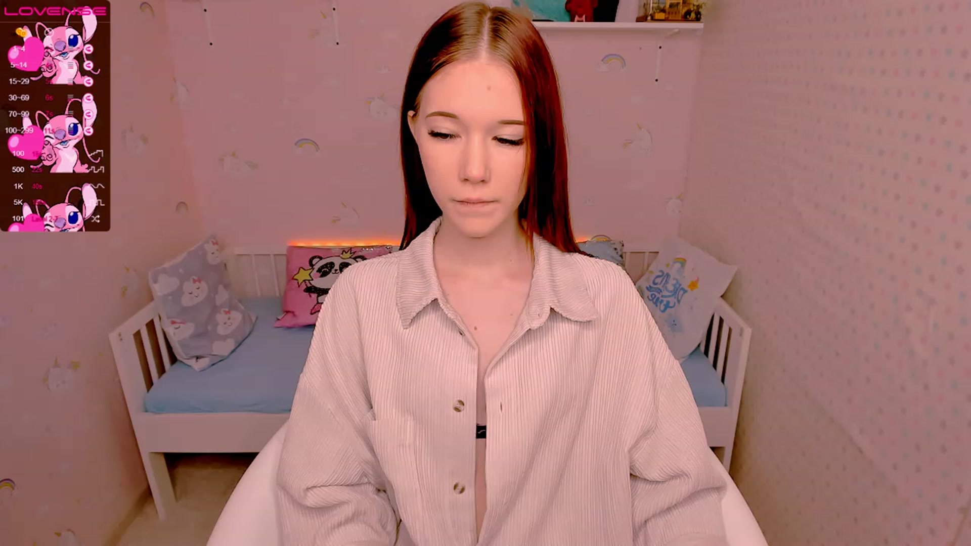 Gallery image thumbnail from Litl_Mia's myfreecams stream on, 11/15/2022, 18:41 image 7 of 20