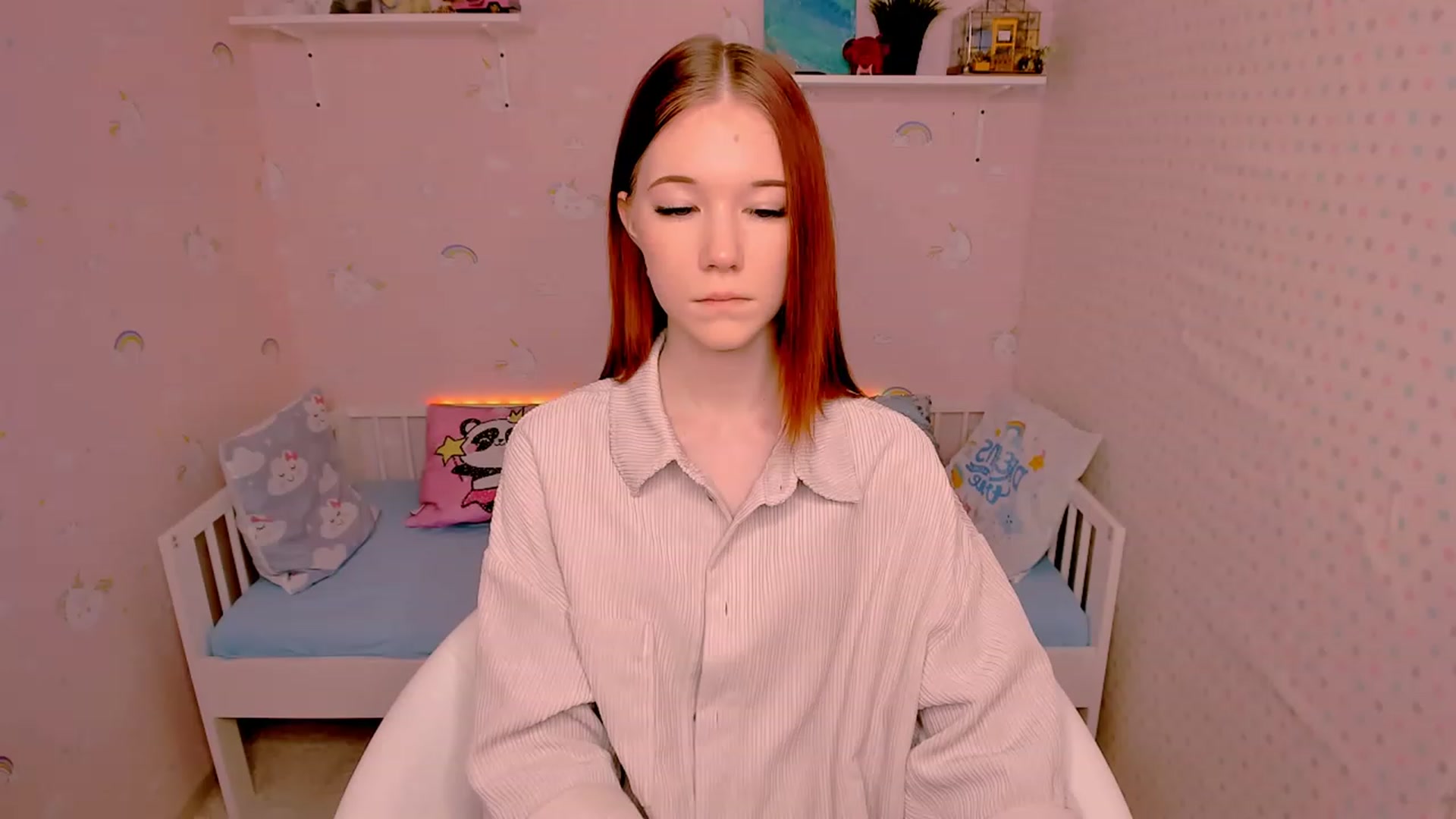 Gallery image thumbnail from Litl_Mia's myfreecams stream on, 11/15/2022, 18:41 image 17 of 20