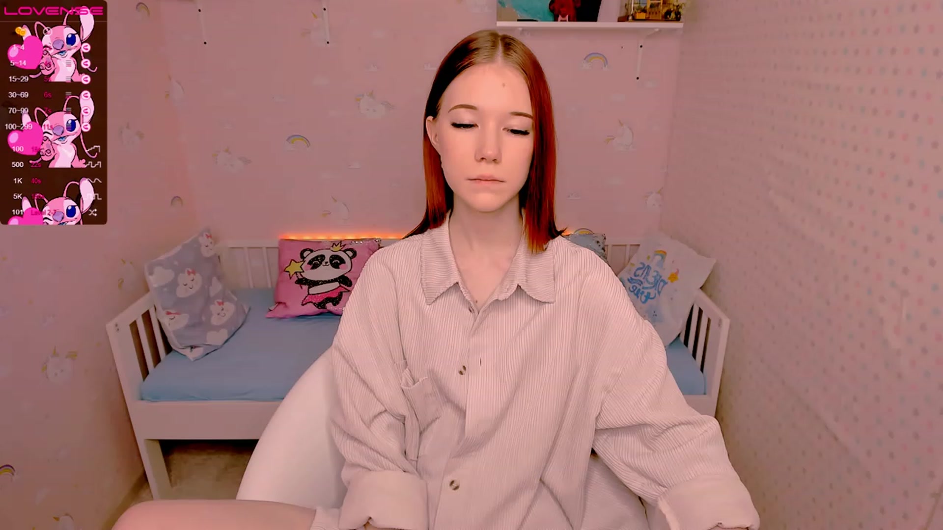 Gallery image thumbnail from Litl_Mia's myfreecams stream on, 11/15/2022, 18:41 image 5 of 20