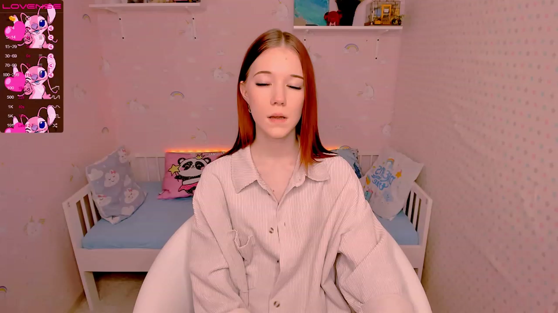 Gallery image thumbnail from Litl_Mia's myfreecams stream on, 11/15/2022, 18:41 image 3 of 20