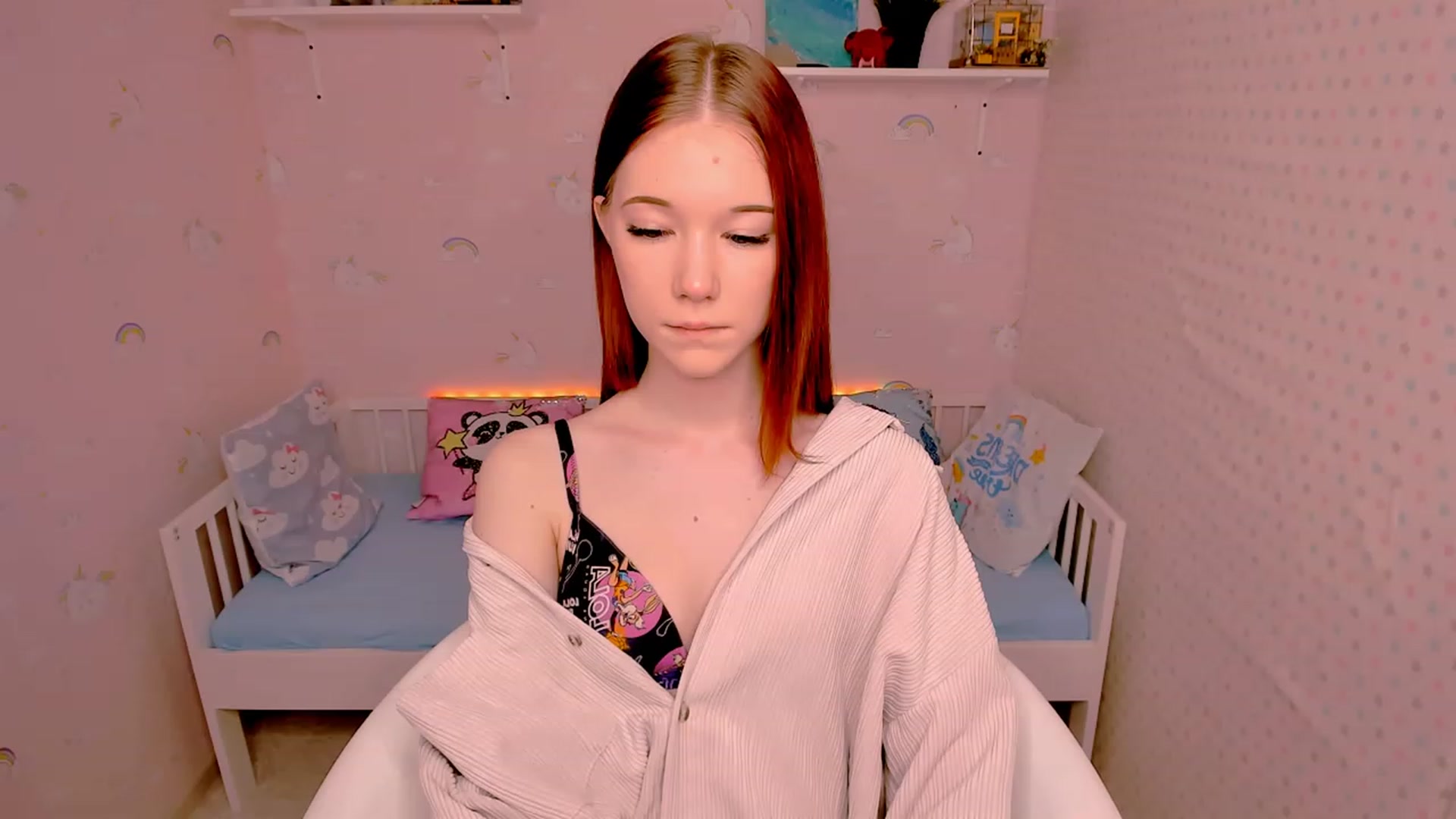 Gallery image thumbnail from Litl_Mia's myfreecams stream on, 11/15/2022, 20:49 image 10 of 20