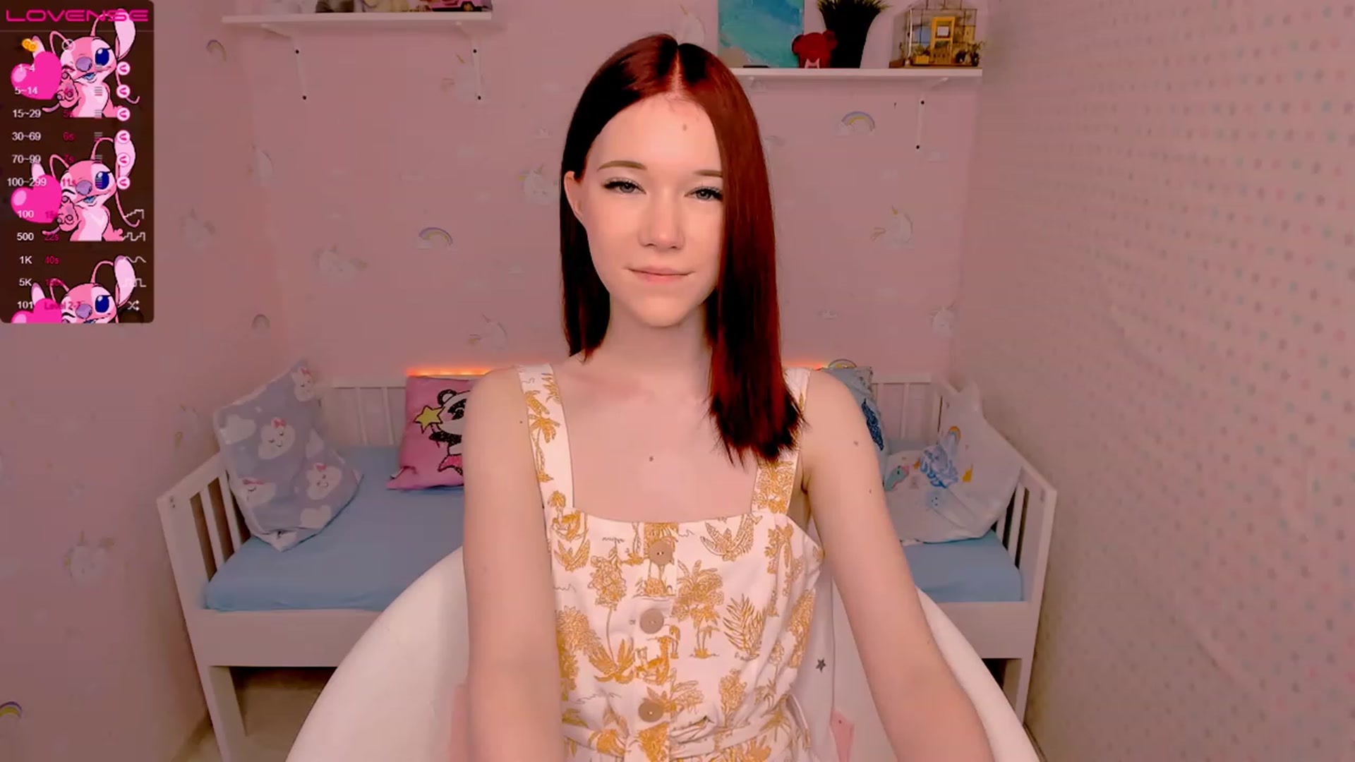 Gallery image thumbnail from Litl_Mia's myfreecams stream on, 11/16/2022, 19:24 image 19 of 20
