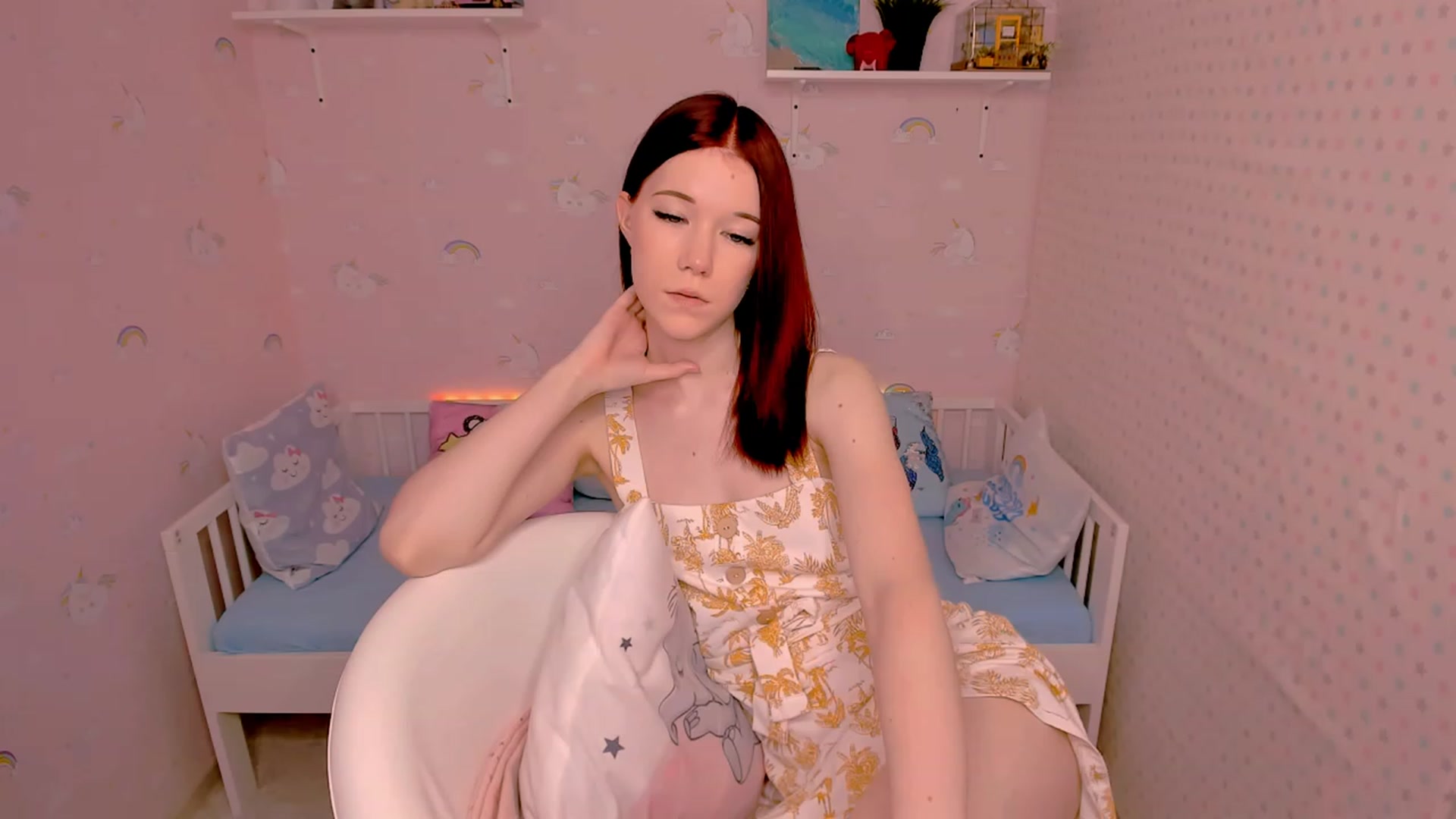 Gallery image thumbnail from Litl_Mia's myfreecams stream on, 11/16/2022, 19:24 image 5 of 20